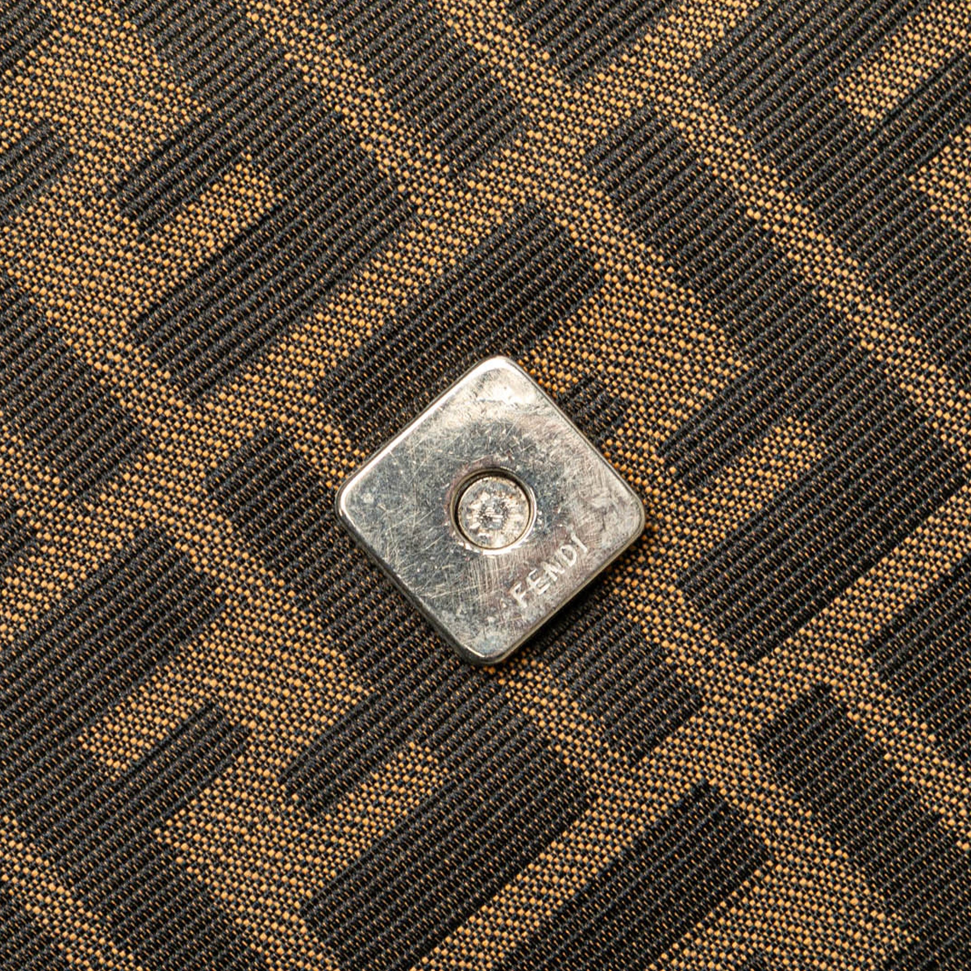 Fendi | Pre-Owned Zucca Canvas Shoulder Bag - IV | Brown