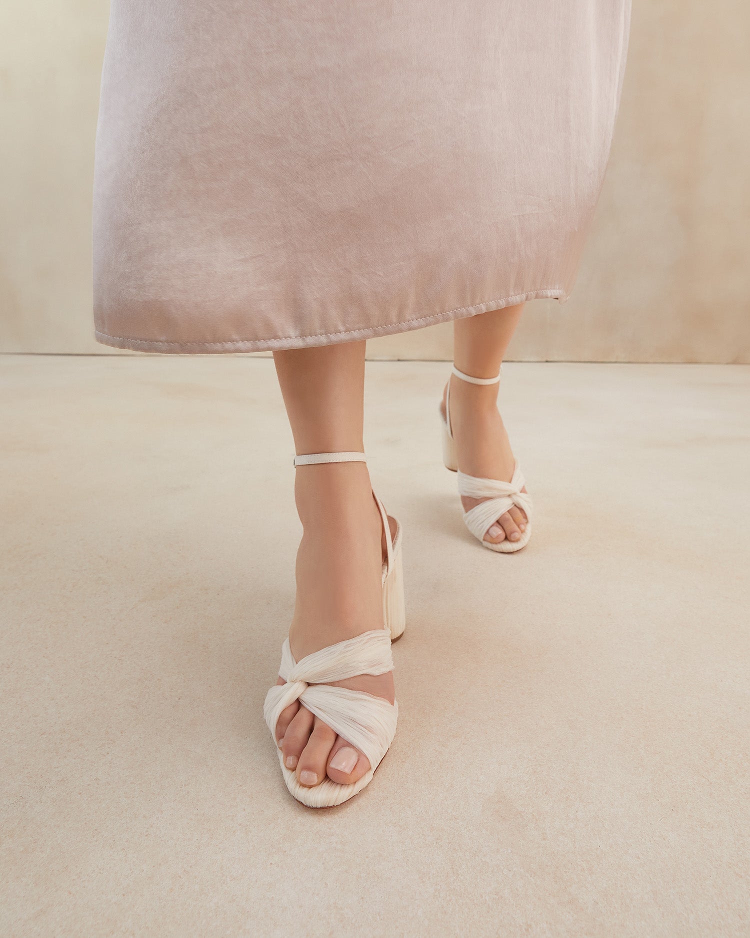 Color: Pearl