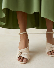 Color: Cream