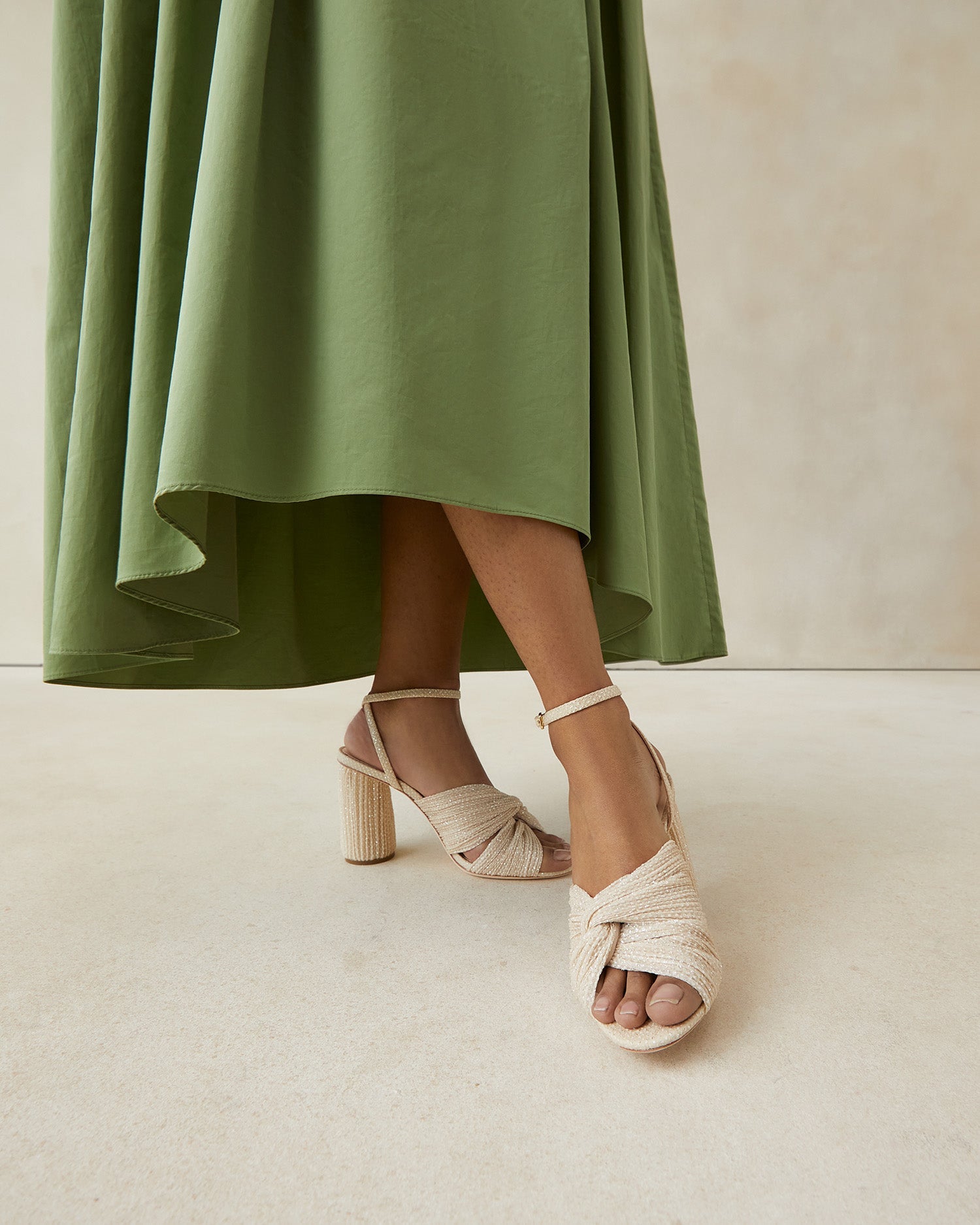 Color: Cream