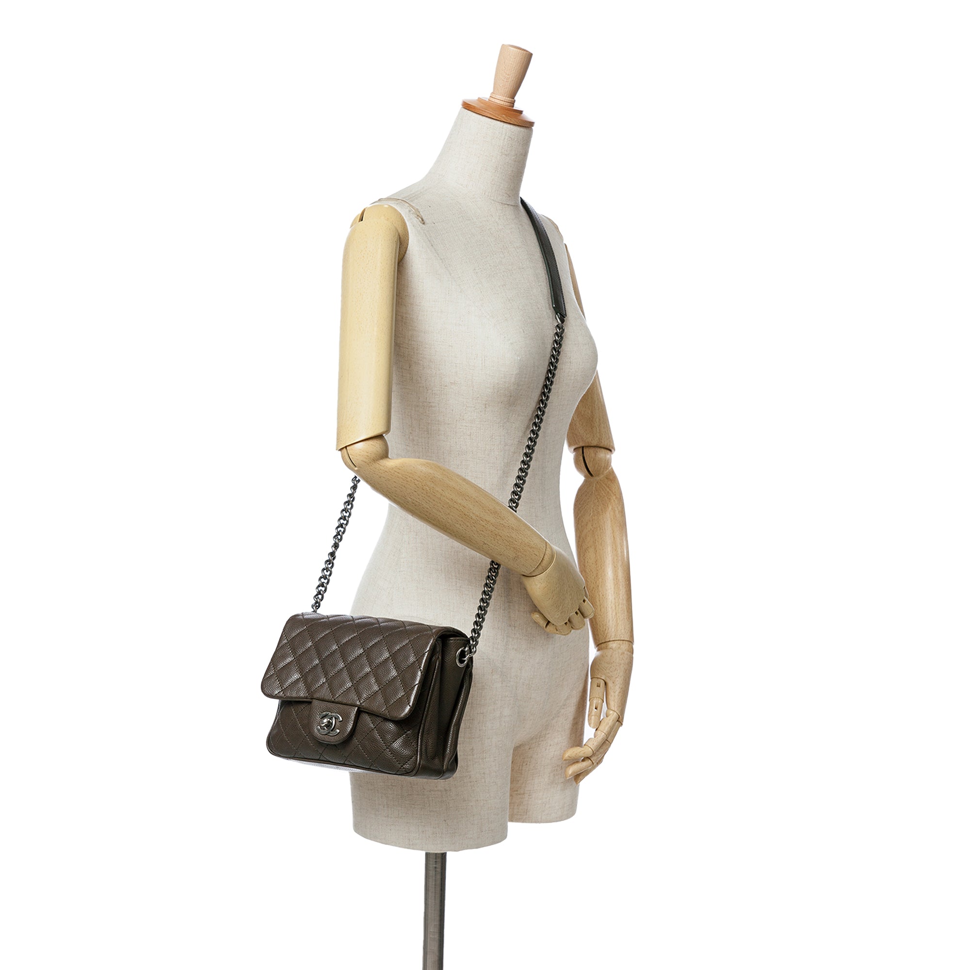 Chanel | Pre-Owned CC Quilted Caviar Crossbody | Brown/Dark Brown