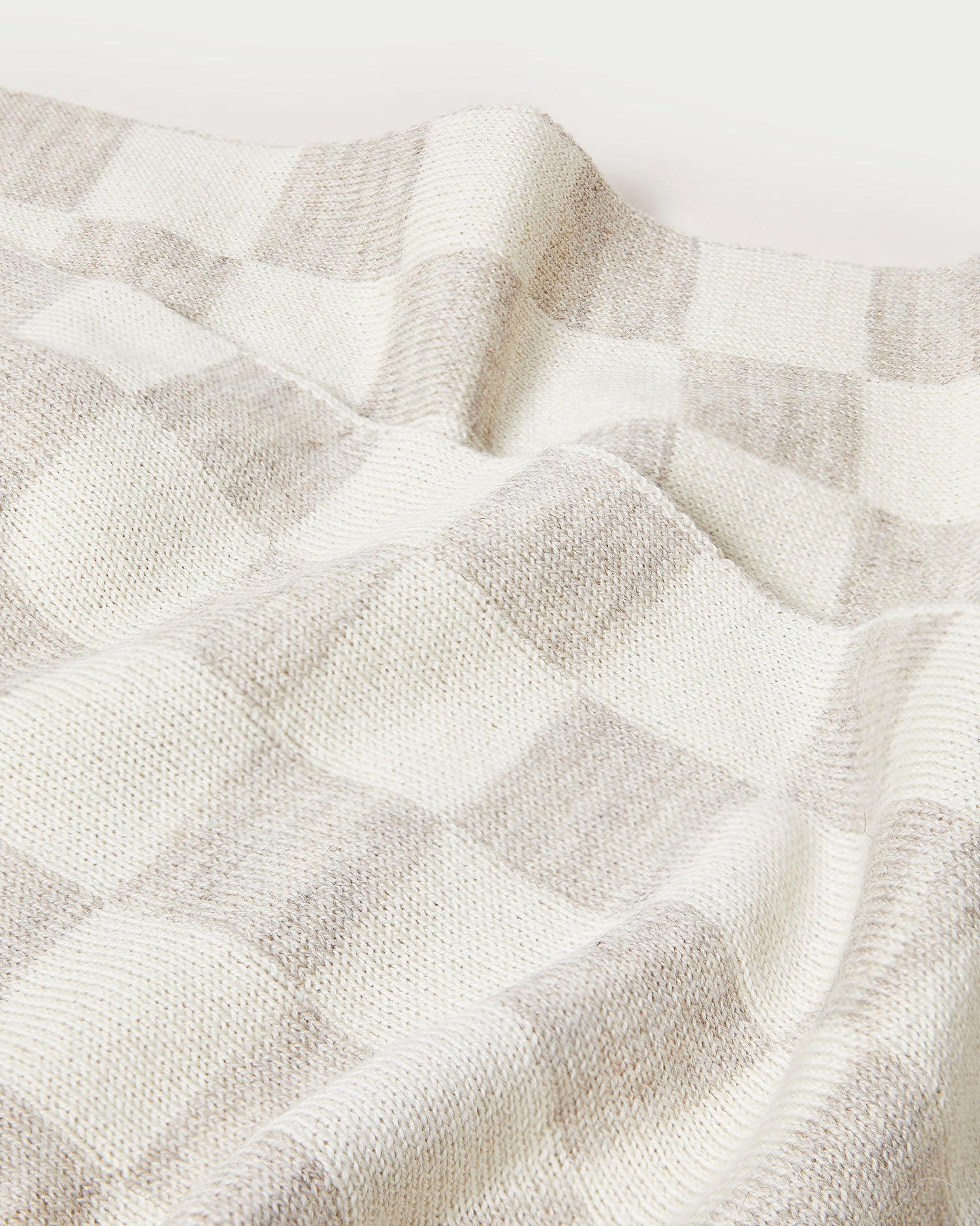 Color: Oatmeal Plaid