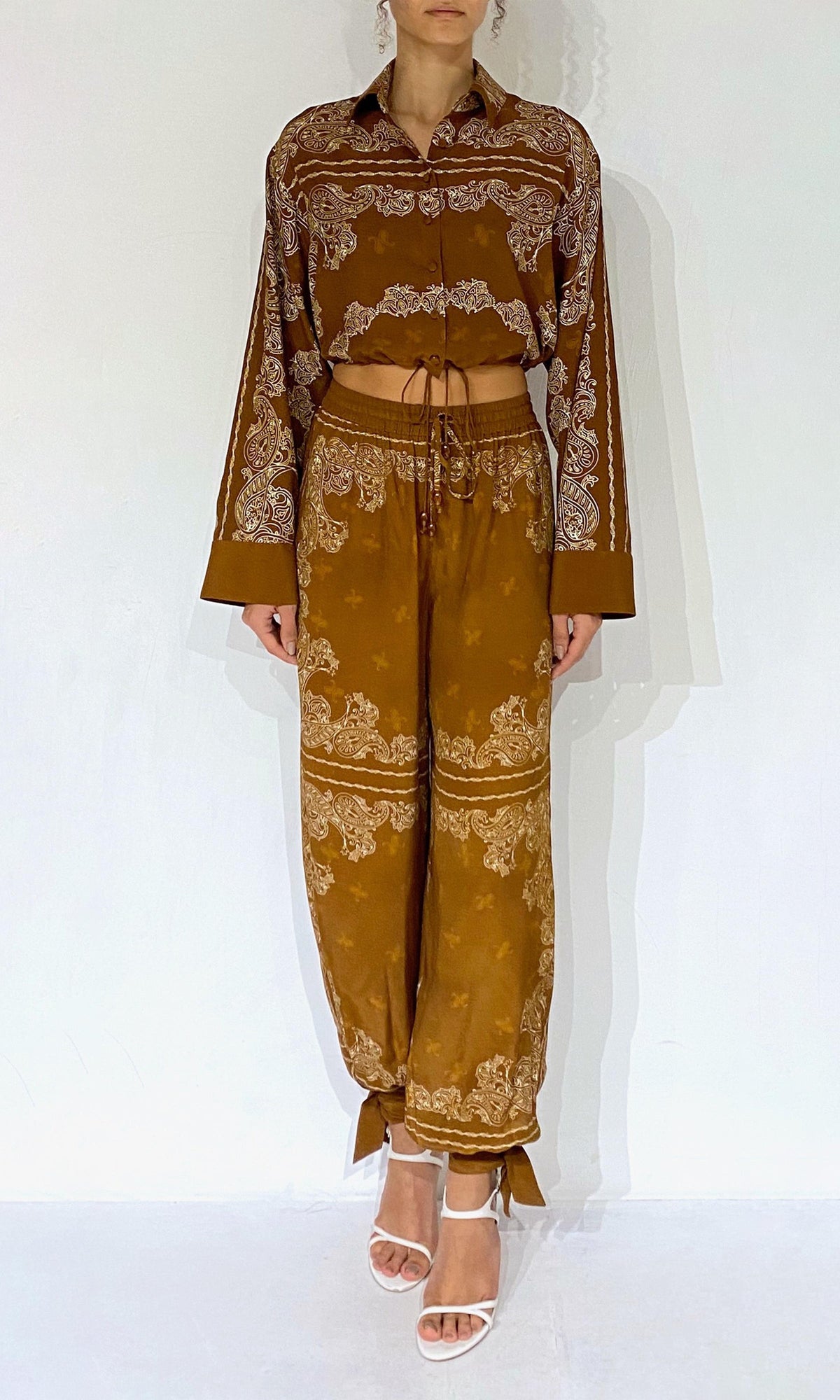 Womens | Kira Viscose Heavy Crepe Mid Waist Jogger Pants | Off-White Brown