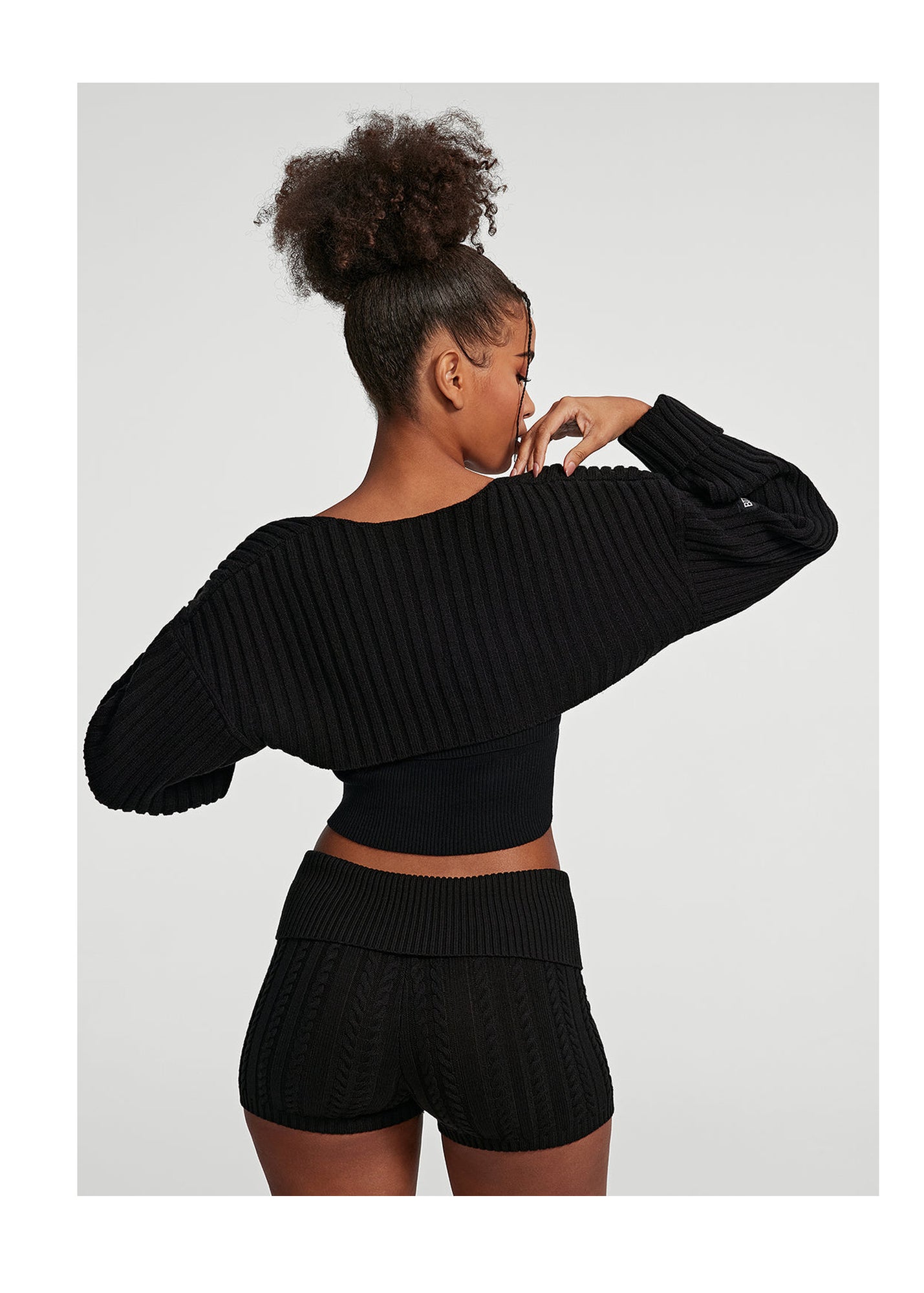Ribbed Knit Shrug | Black