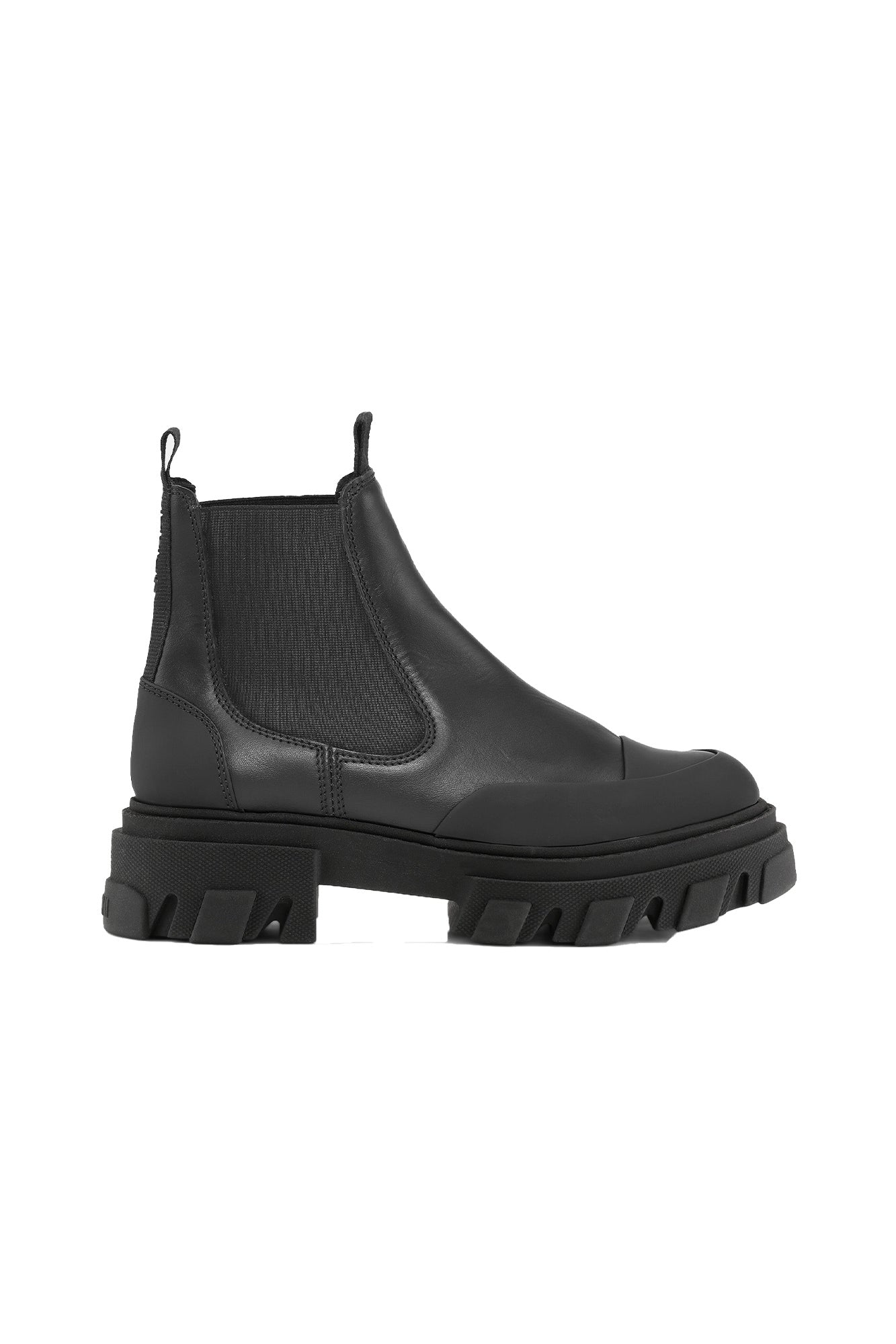 Low Chelsea Boots | Black