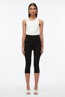 Compact Rib Capris | Black