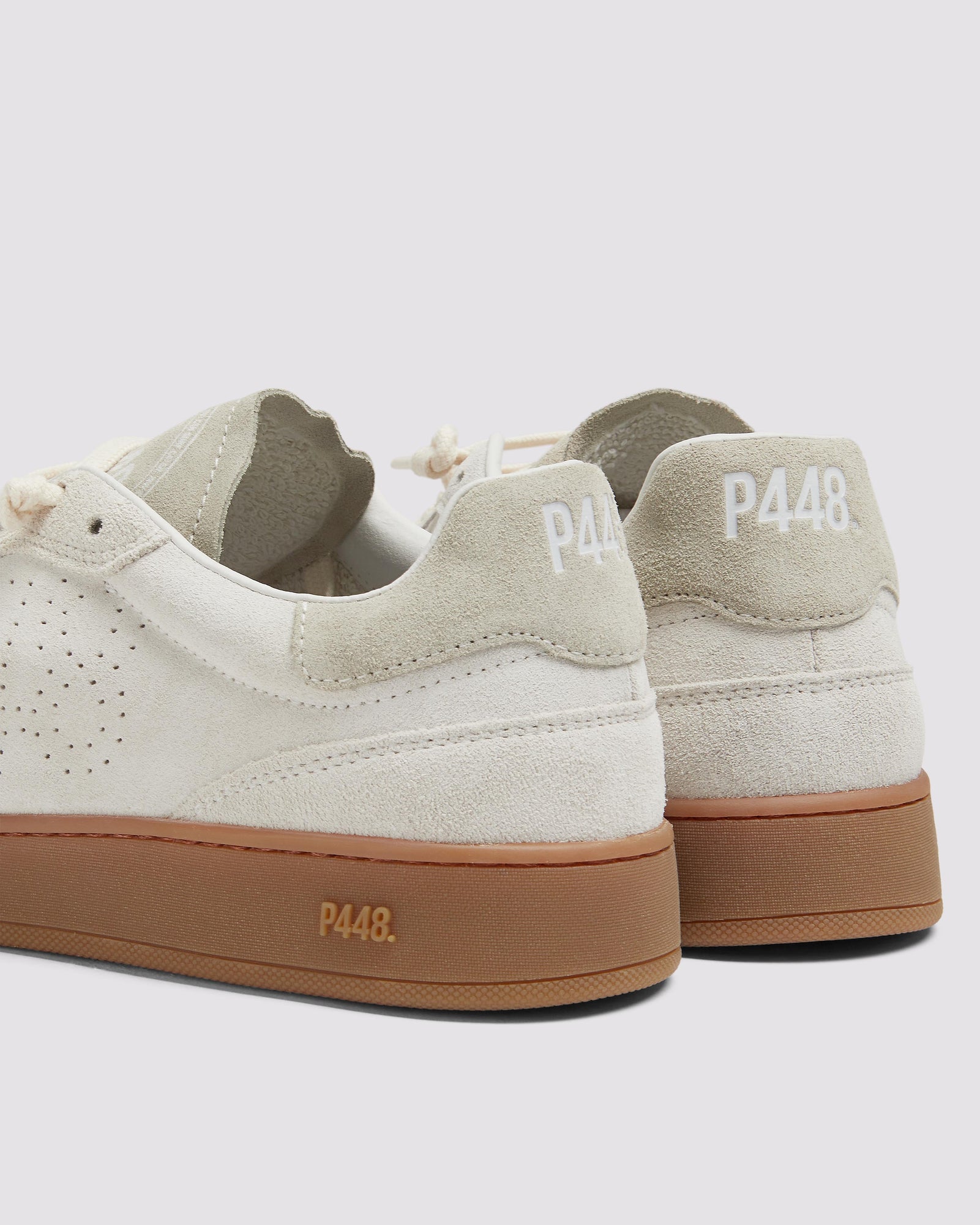 Women | Vert Trail Sneaker | Off-White