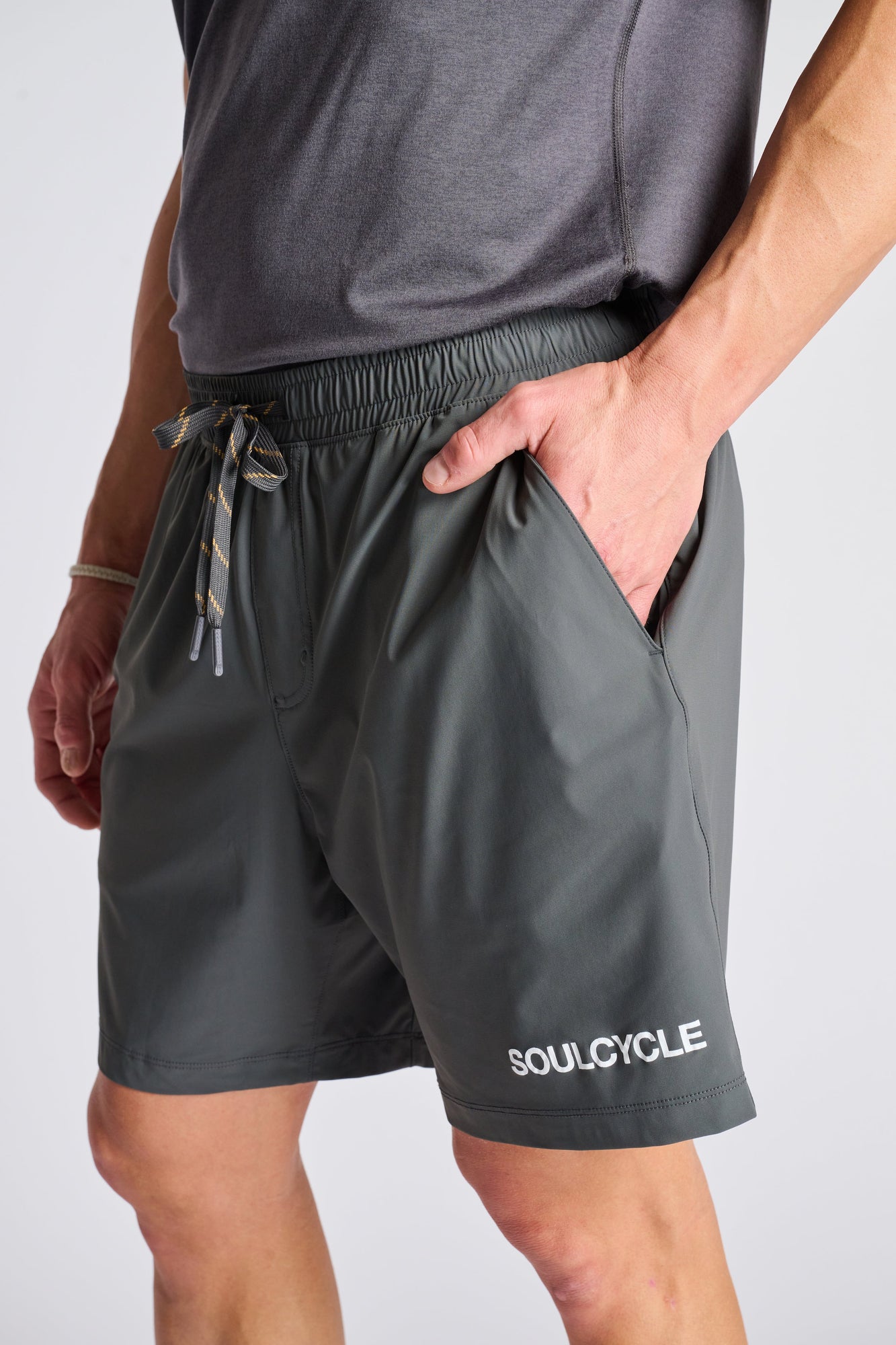 Rhone | 7' Pursuit Short -Unlined | Asphalt