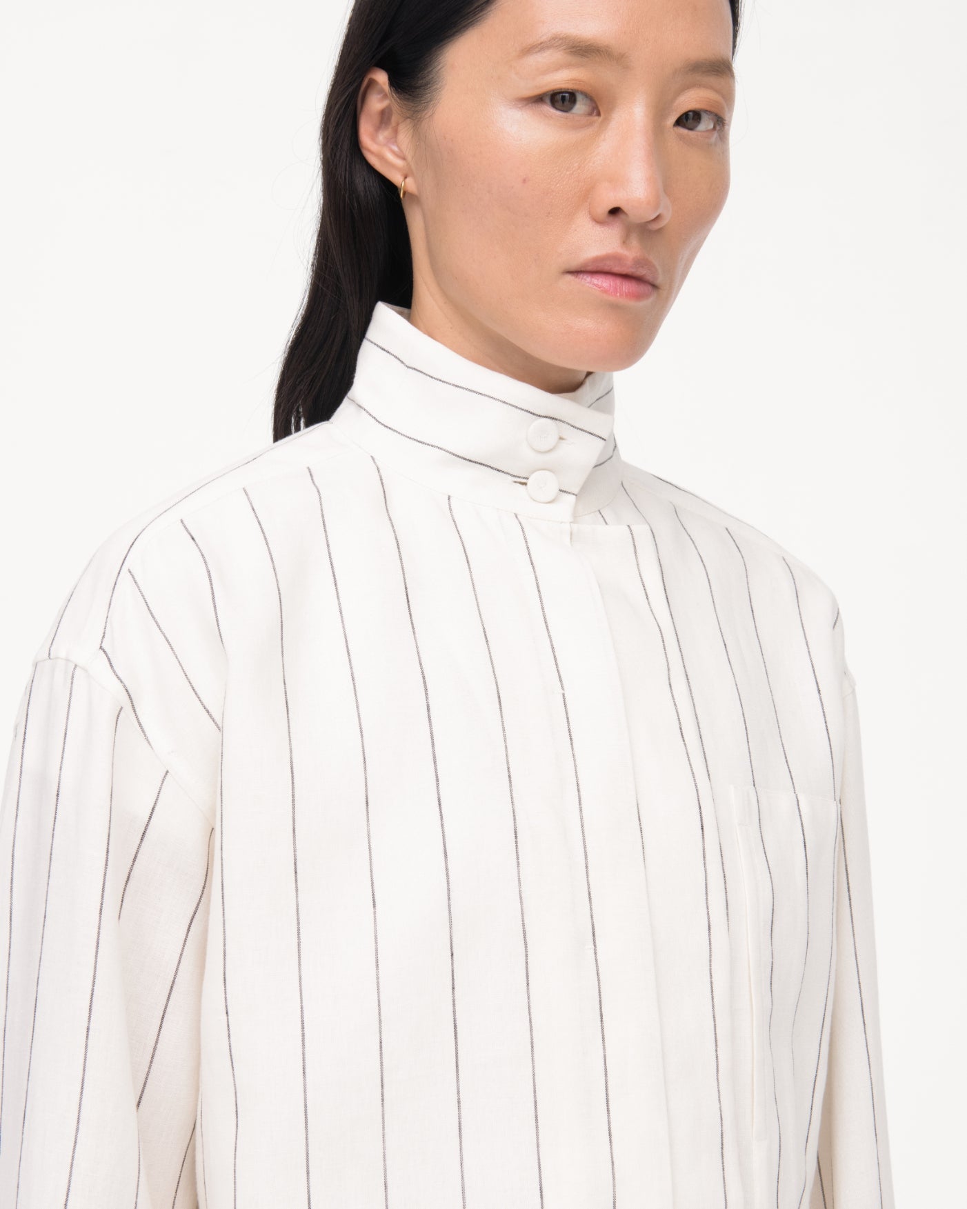 Another Tomorrow Mock Neck Pleat Shirt in Black/Off White – Linen Women's Top