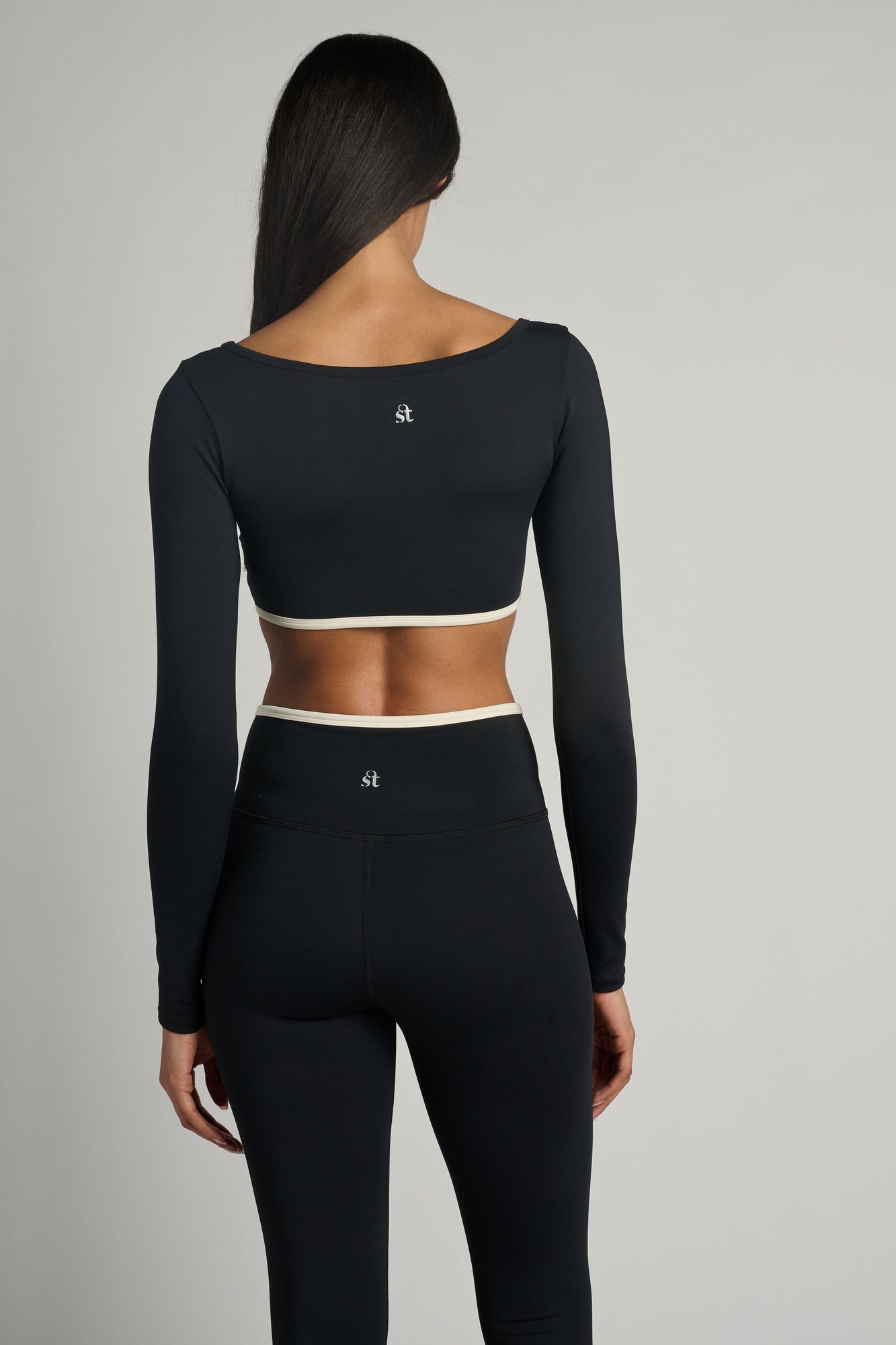 Strut This | The City Crop | Black/White