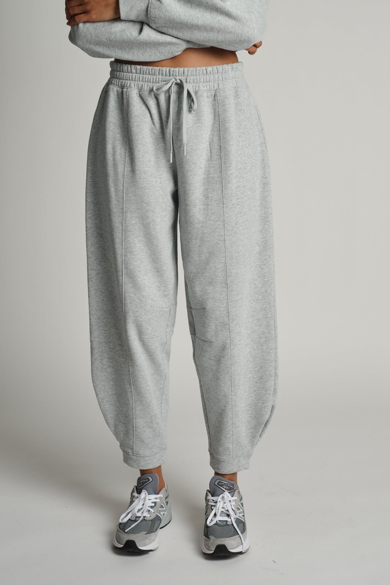 Beyond Yoga | Luxfleece Light Barrel Sweatpant | Light Heather Grey