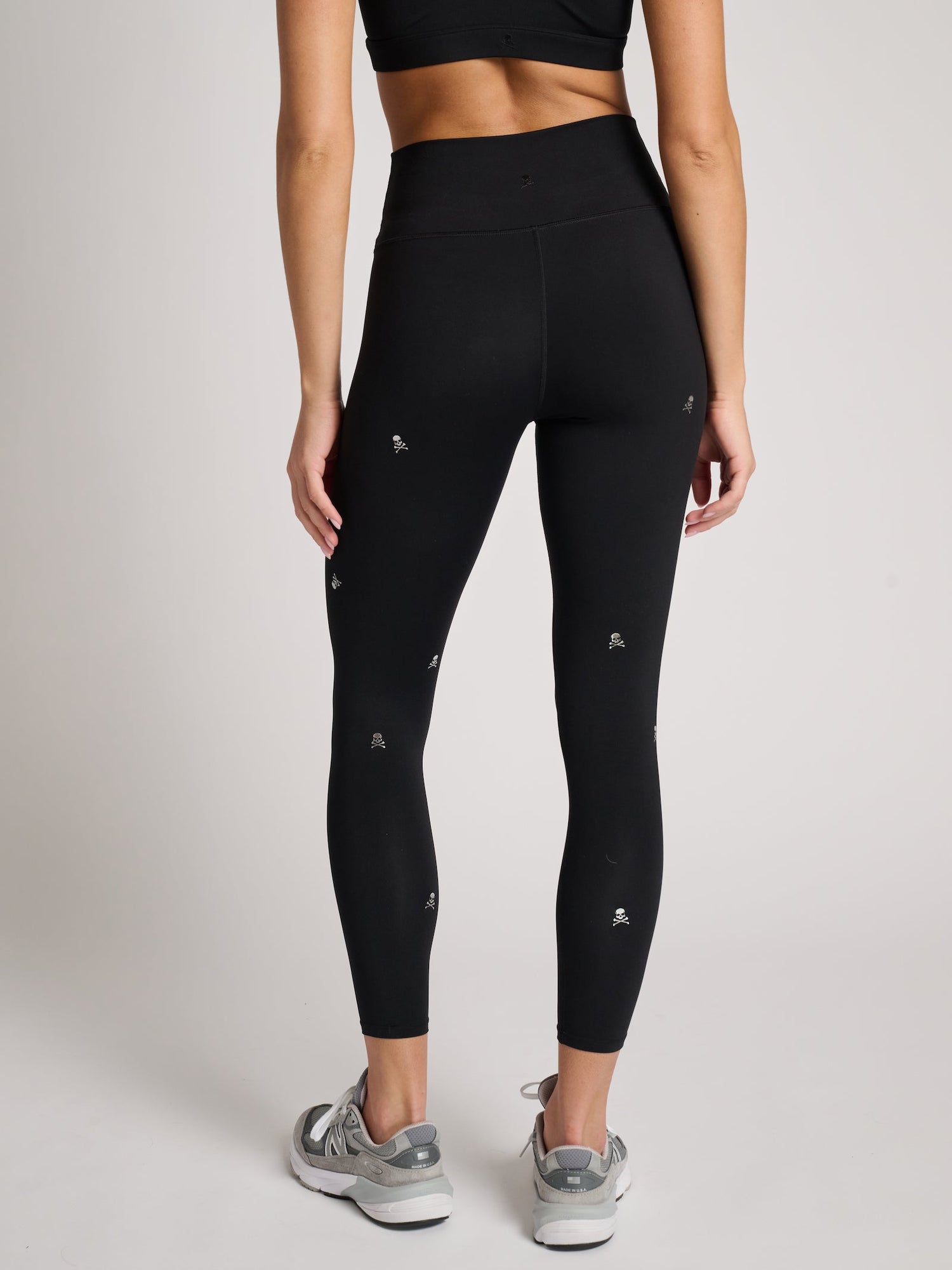 Soul by SoulCycle | Milestone Tight | Black