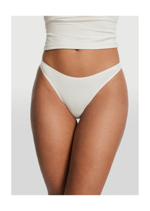 Seamless Thong Panty | White