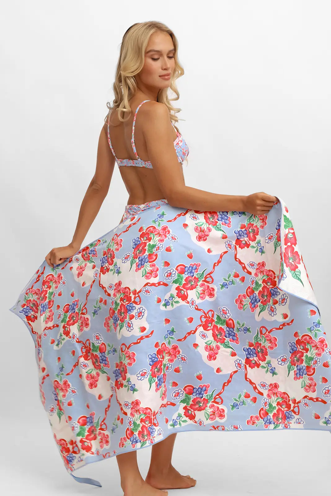 Women | Reversible Packable Beach Towel | Summer Berries