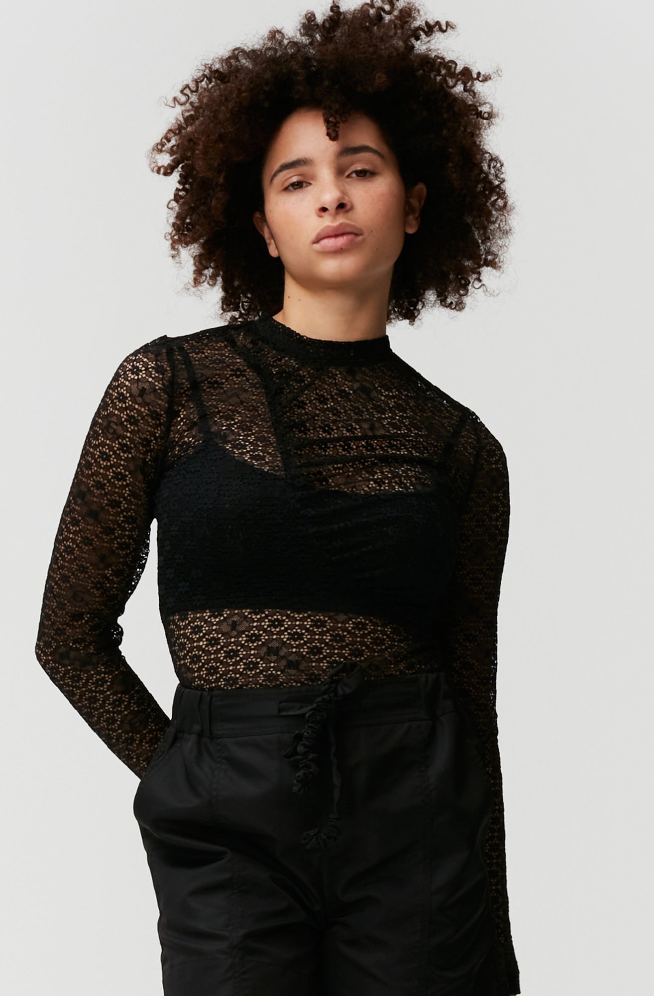 Lace Ruched Seam Top | Black