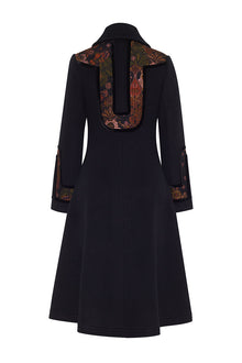 Terra Coat | Black Cascade