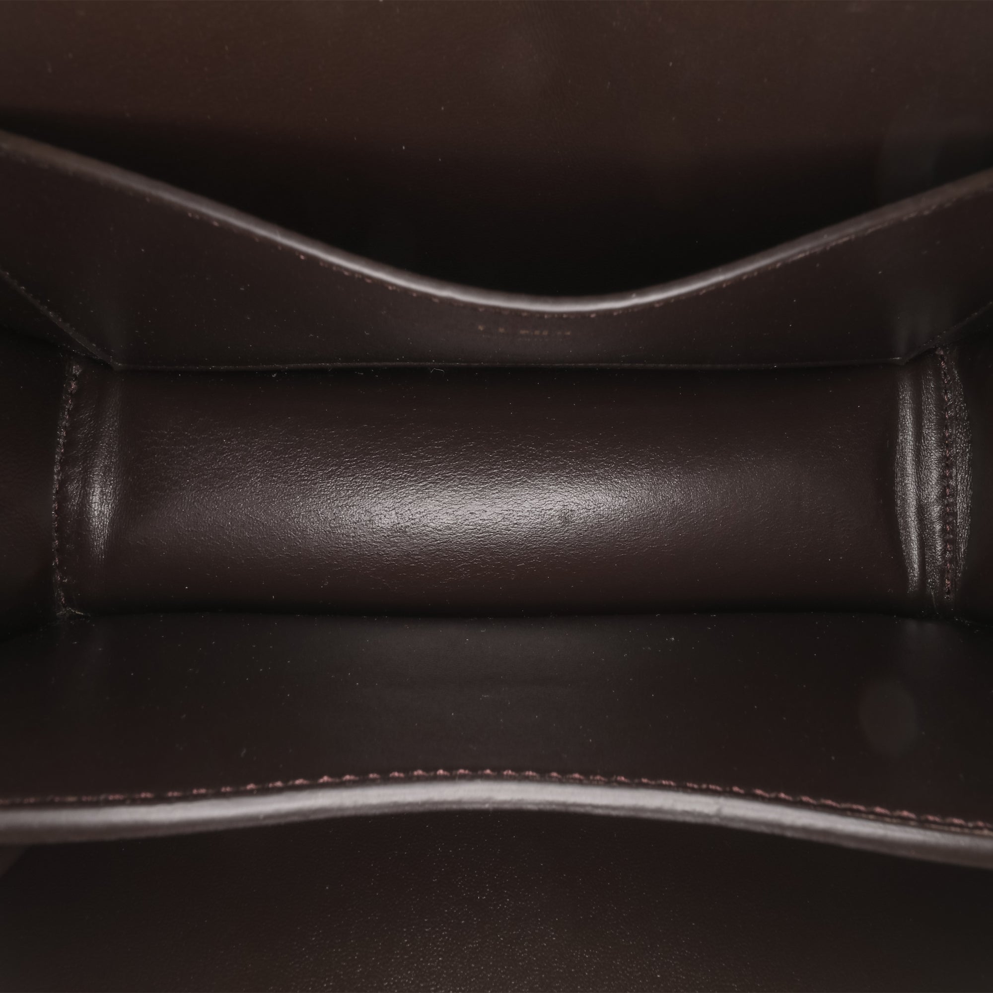 Fendi | Pre-Owned Calfskin Vitello King Nubuck Pequin Karligraphy Pocket Shoulder Bag | Brown