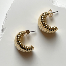Elizabeth Earring | 18K Yellow Gold-Plated