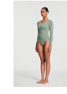 V-Neck Long Sleeve Top | Sage Green