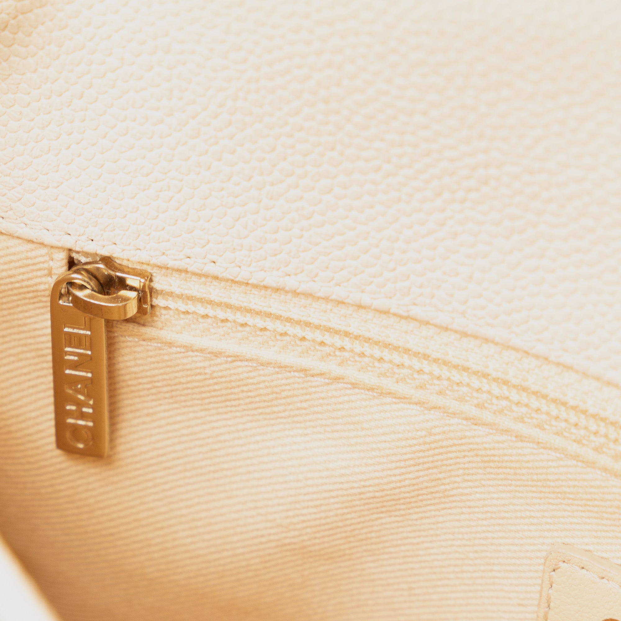 Chanel | Pre-Owned Medium Caviar Paris Cuba Thread Around Flap | Brown/Light Beige