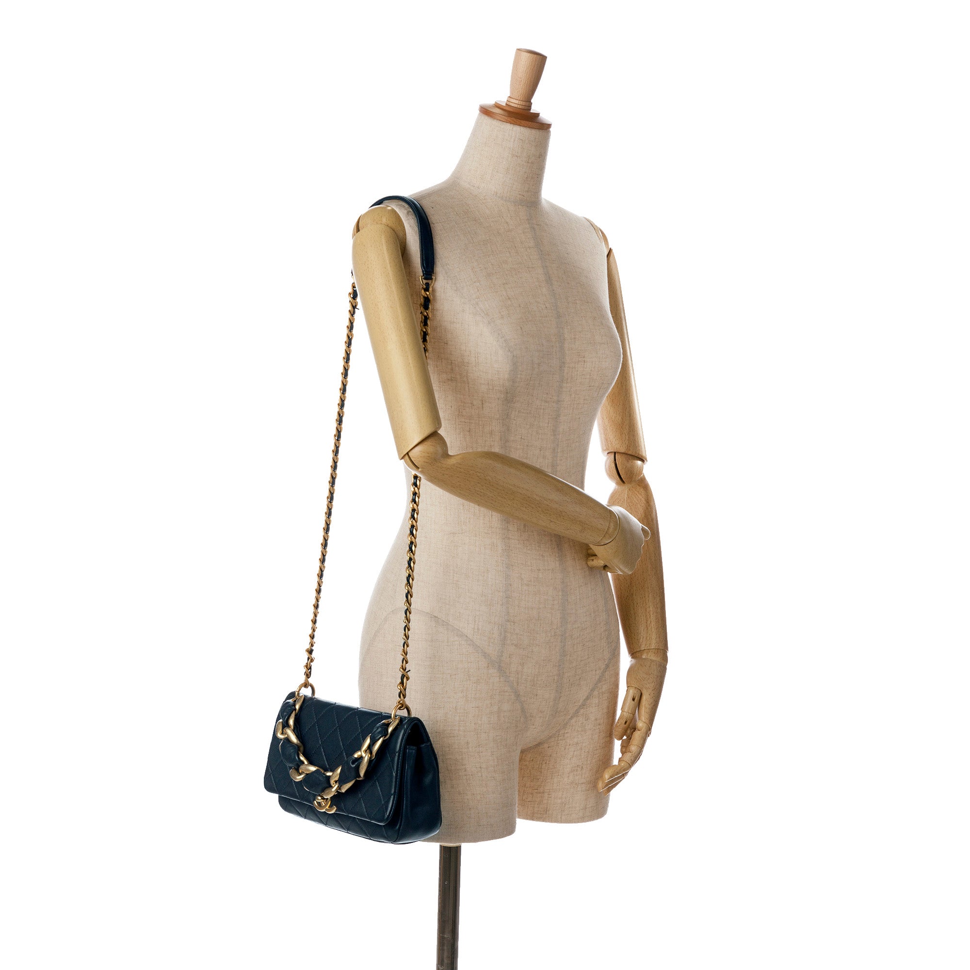 Chanel | Pre-Owned Quilted Lambskin Chain is More Flap | Blue/Navy