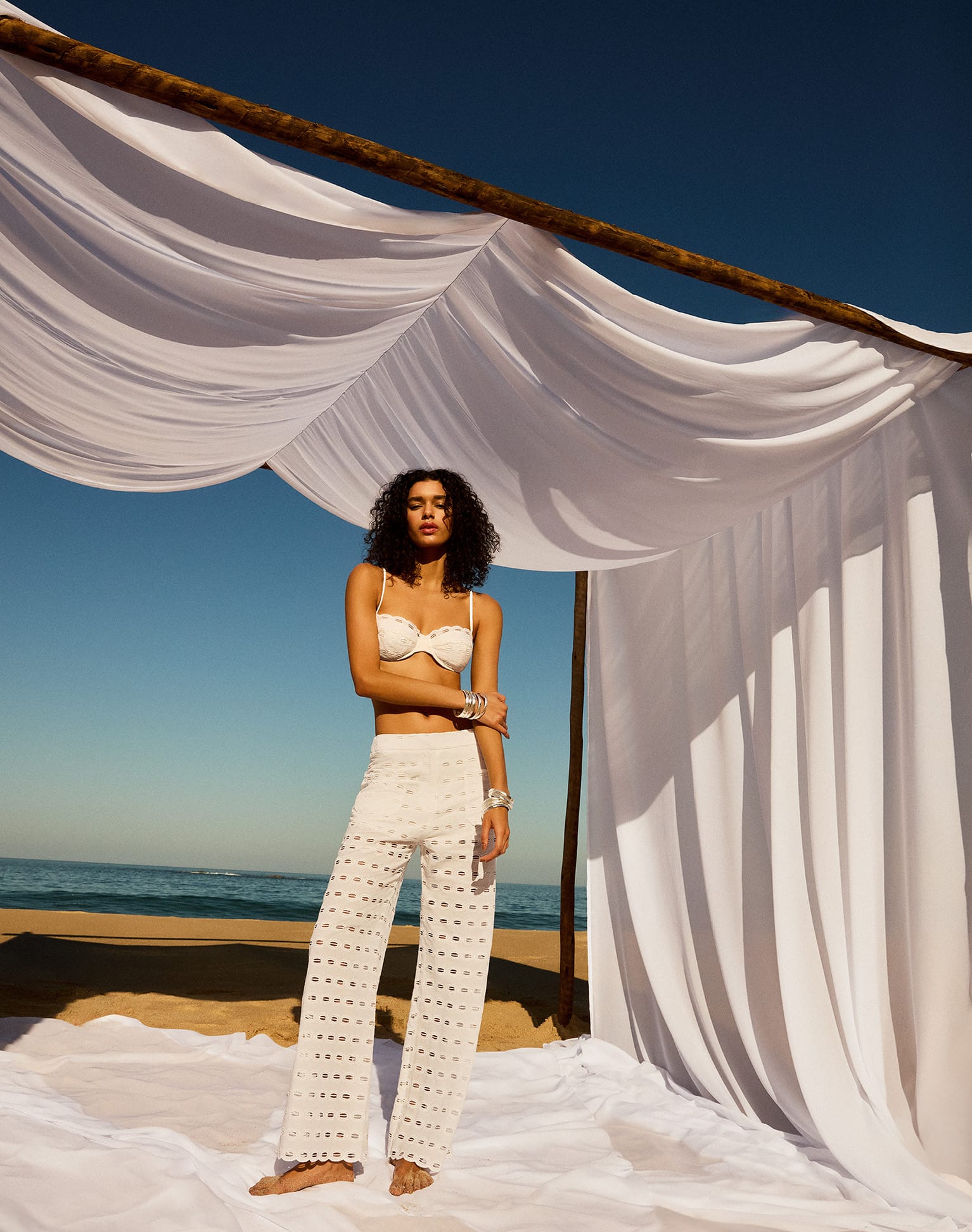 Eyelet Naya Nissi Top | White