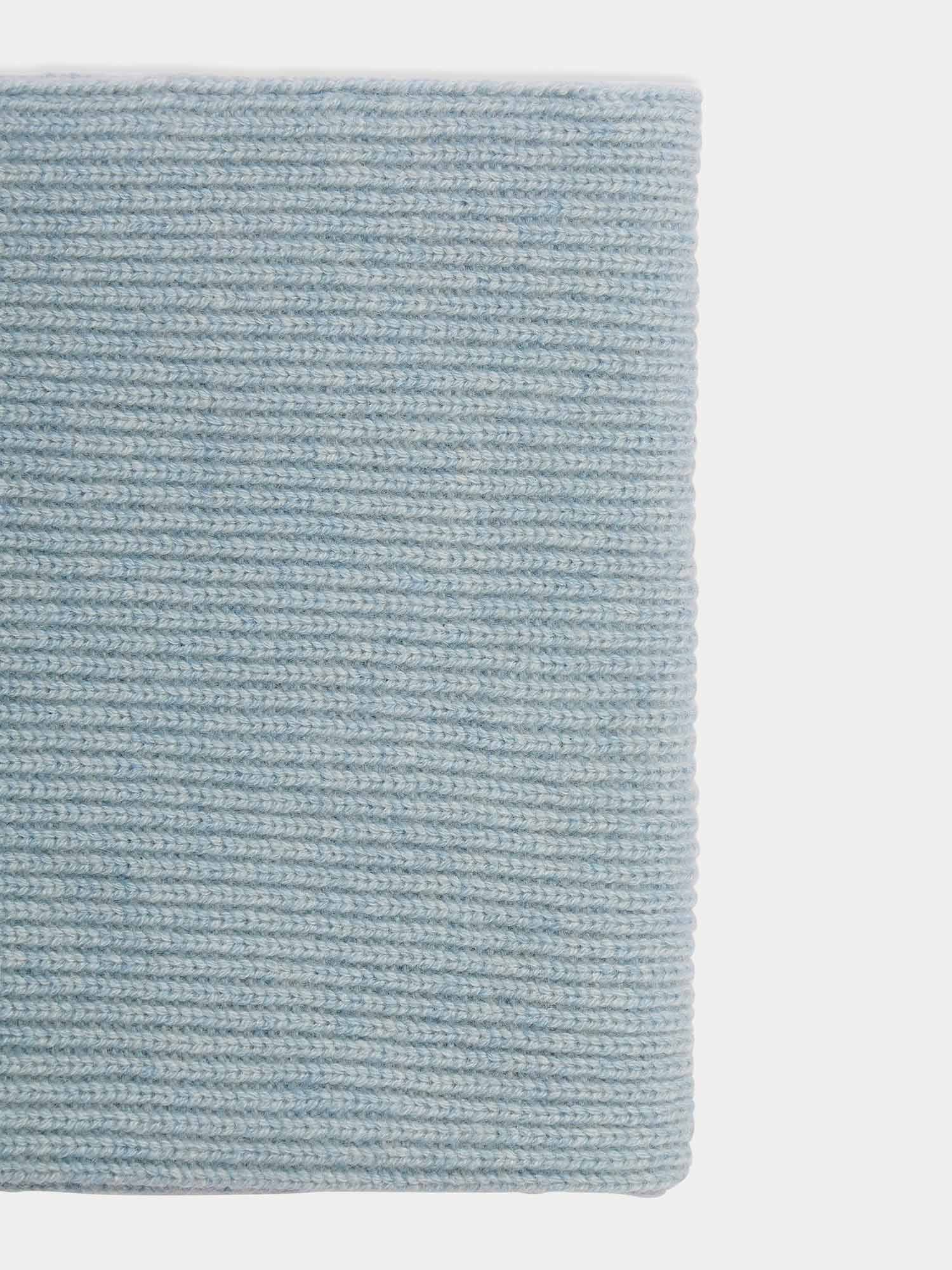 Girl | Tatodine Blue Cashmere Snood | Linden