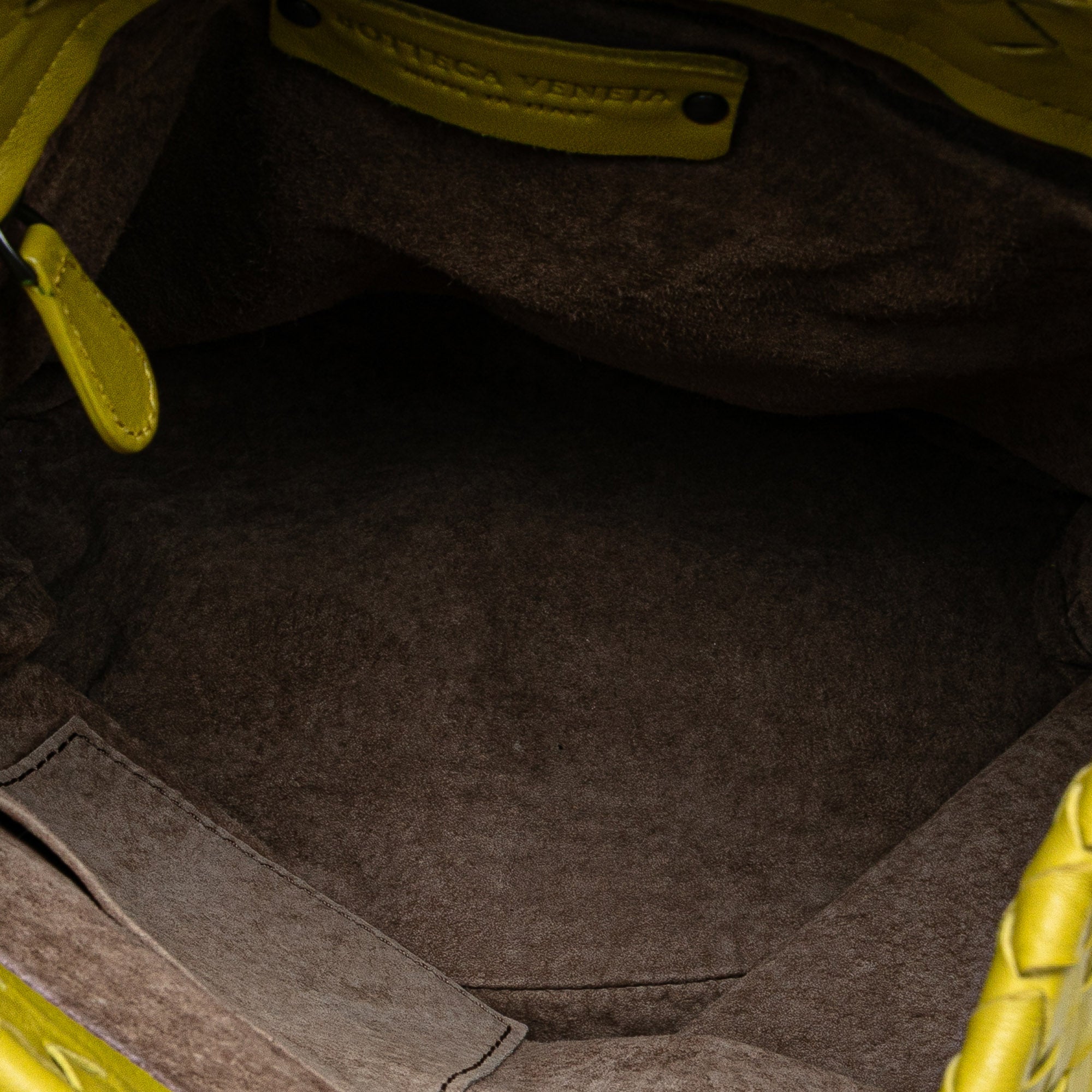 Bottega Veneta | Pre-Owned Nappa Intrecciato Bucket Bag | Yellow