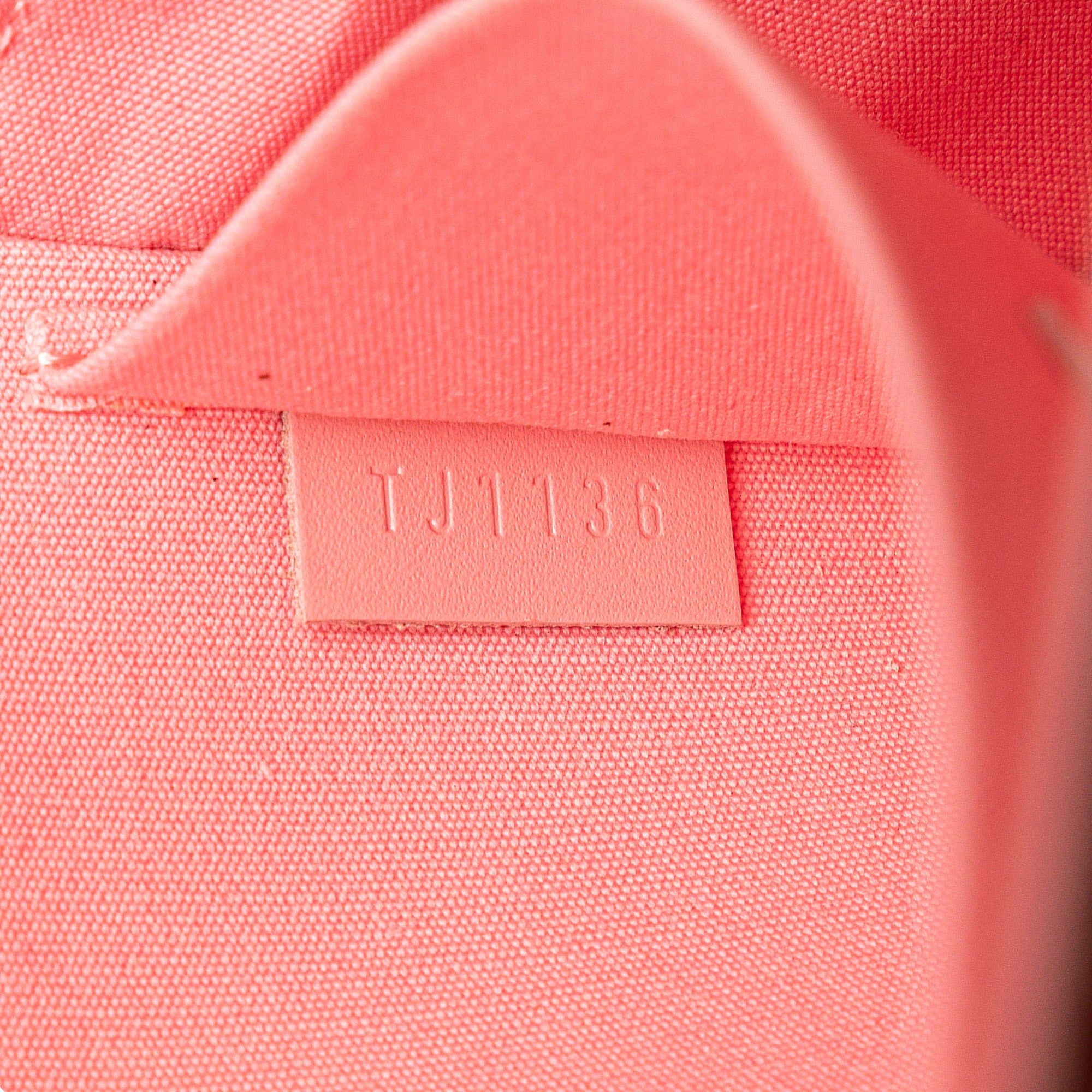 Louis Vuitton | Pre-Owned Monogram Vernis Jungle Dots Pochette Felicie | Pink