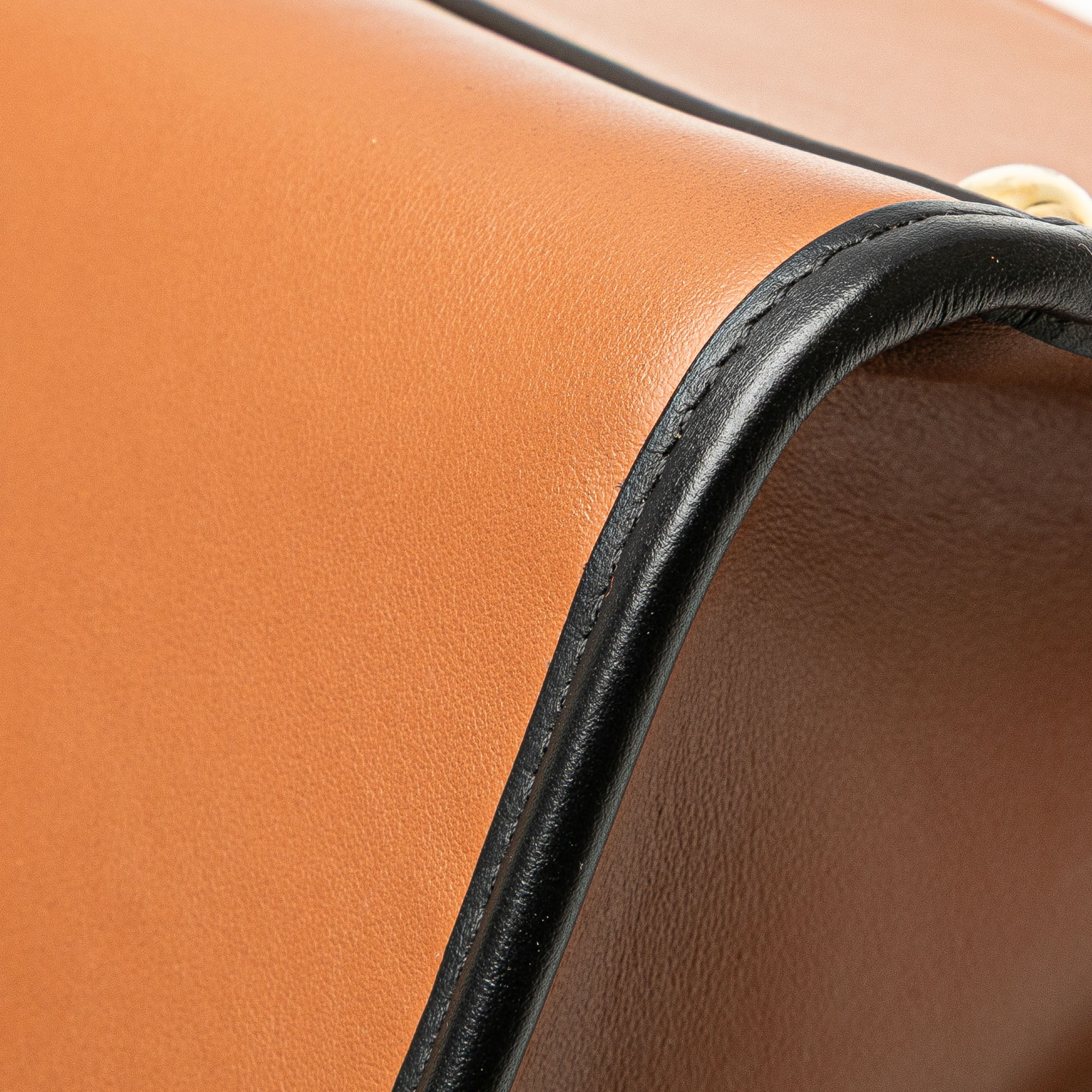 Fendi | Pre-Owned Small Leather Runaway Satchel | Brown/Camel