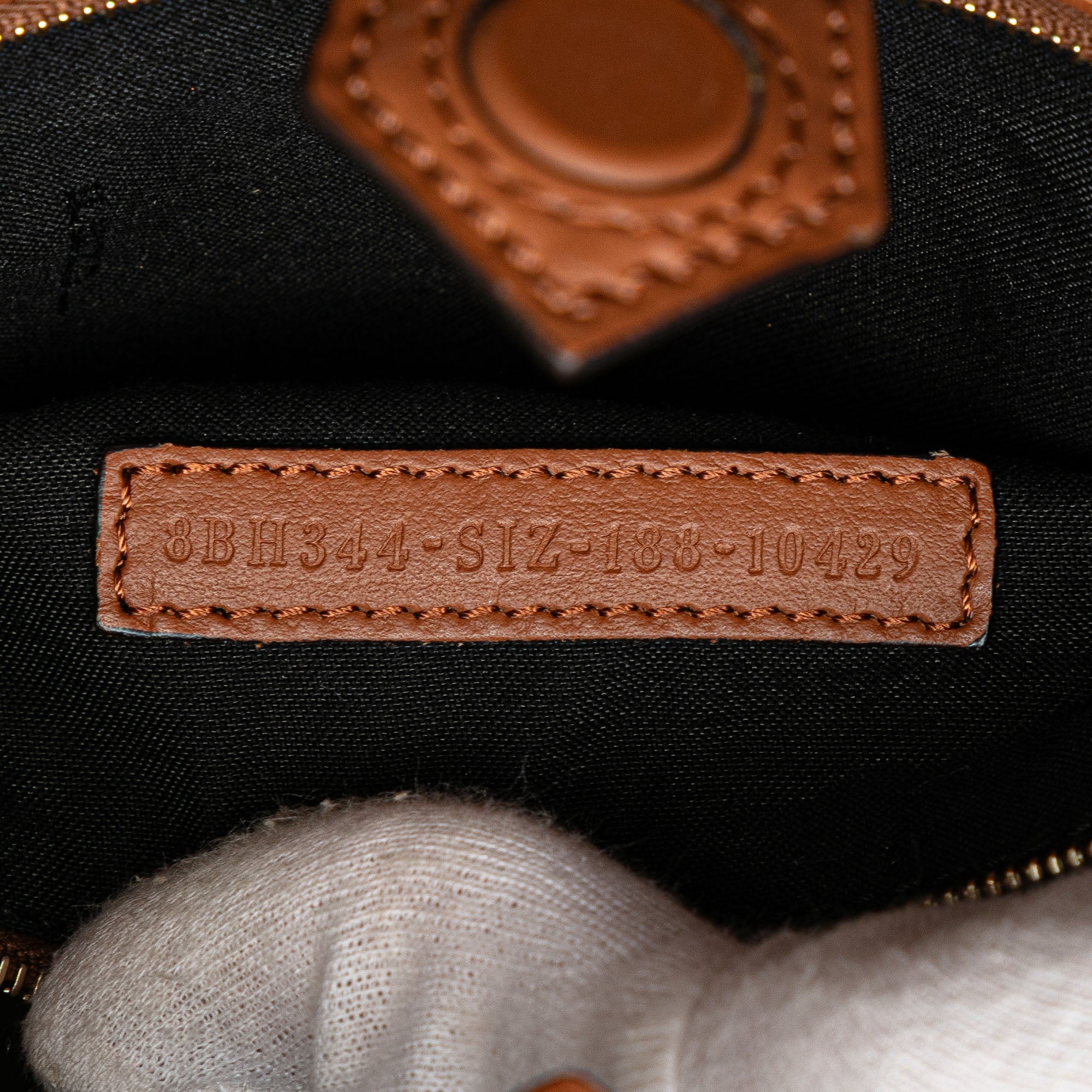 Fendi | Pre-Owned Small Leather Runaway Satchel | Brown/Camel