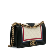 Chanel | Pre-Owned Crest-Embellished Medium Boy Bag | WhiteBlack