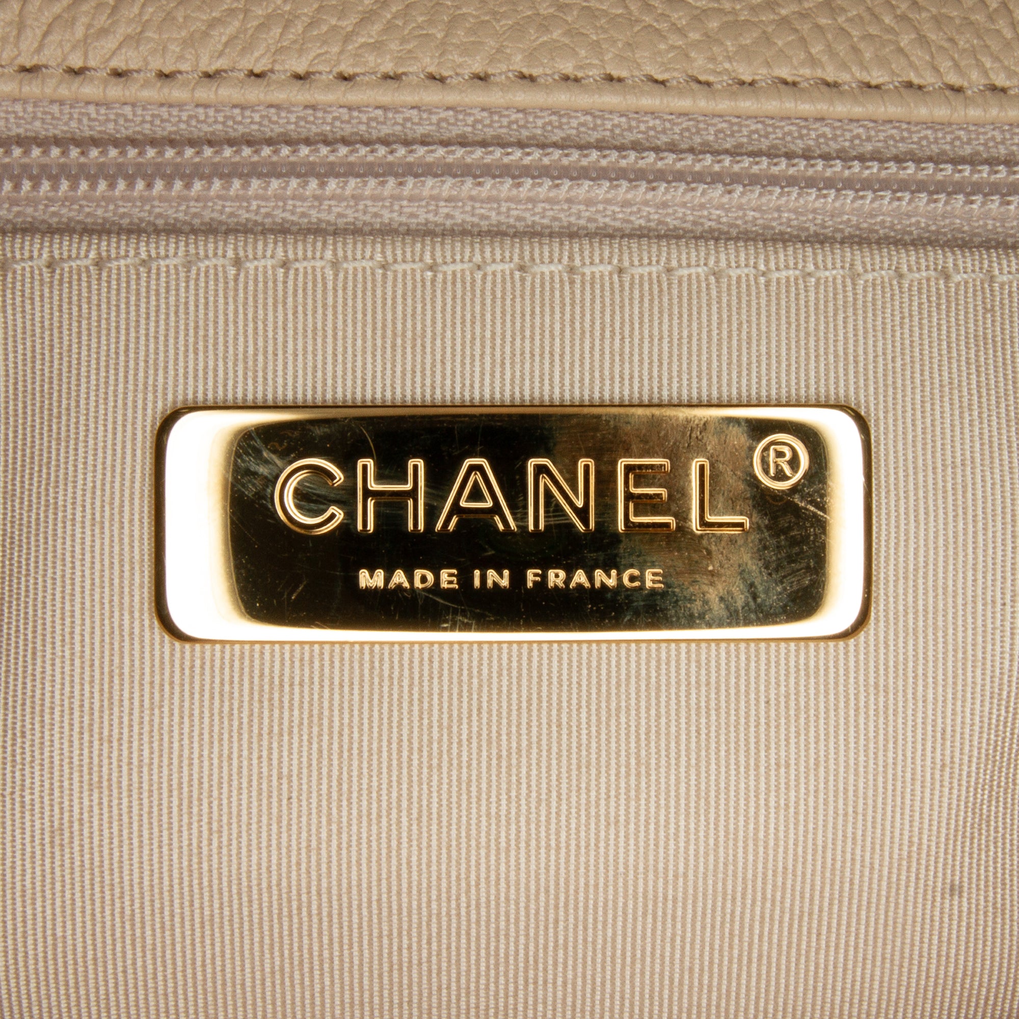 Chanel | Pre-Owned Medium Crochet Calfskin 19 Flap | Brown/Beige