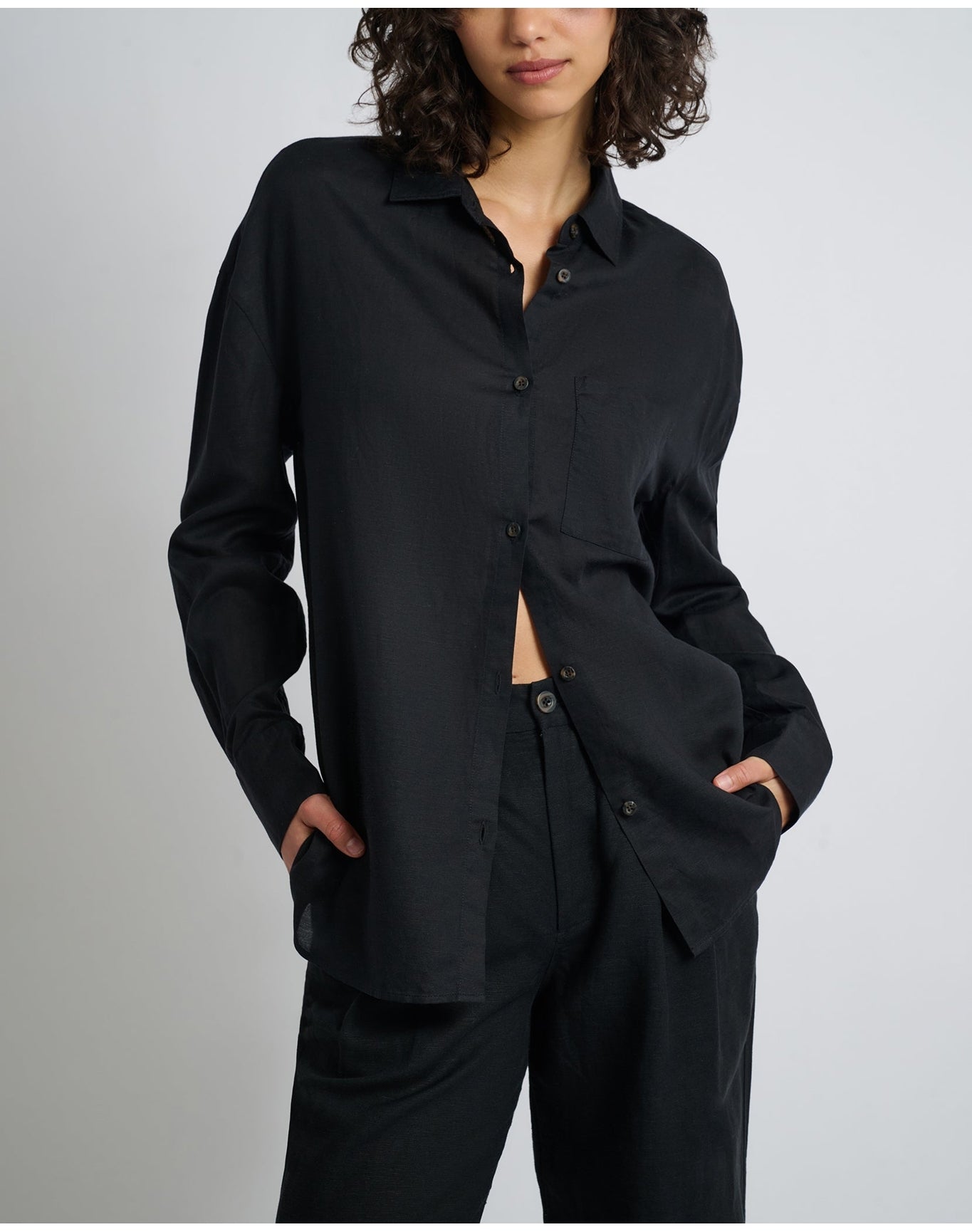 Women | Air Linen Boyfriend Shirt | Black