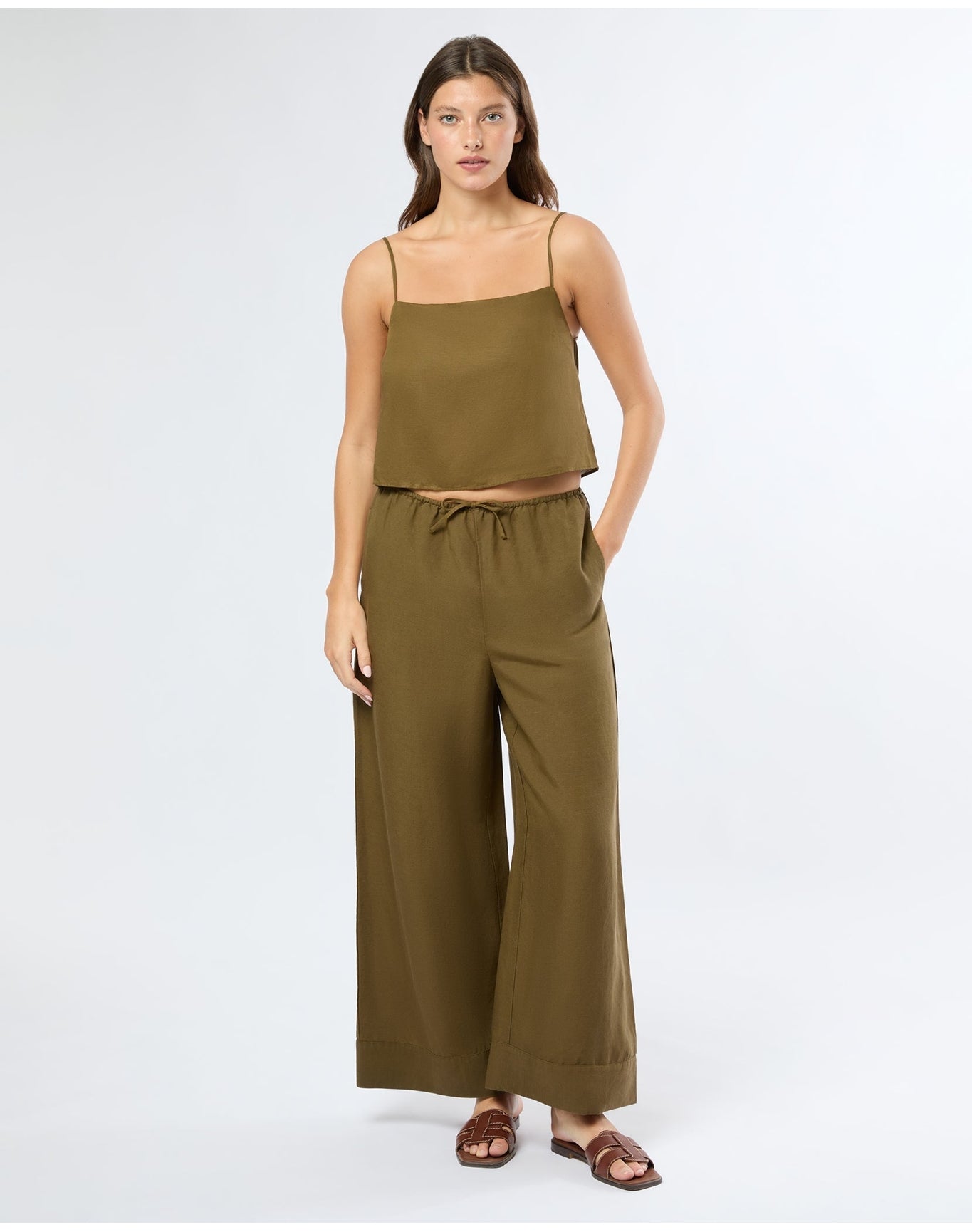 Women | Air Linen Square Neck Tank Top | Olive