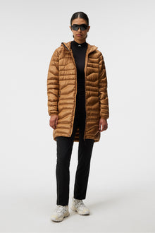 Women | Cliff Light Down Parka | Chipmunk