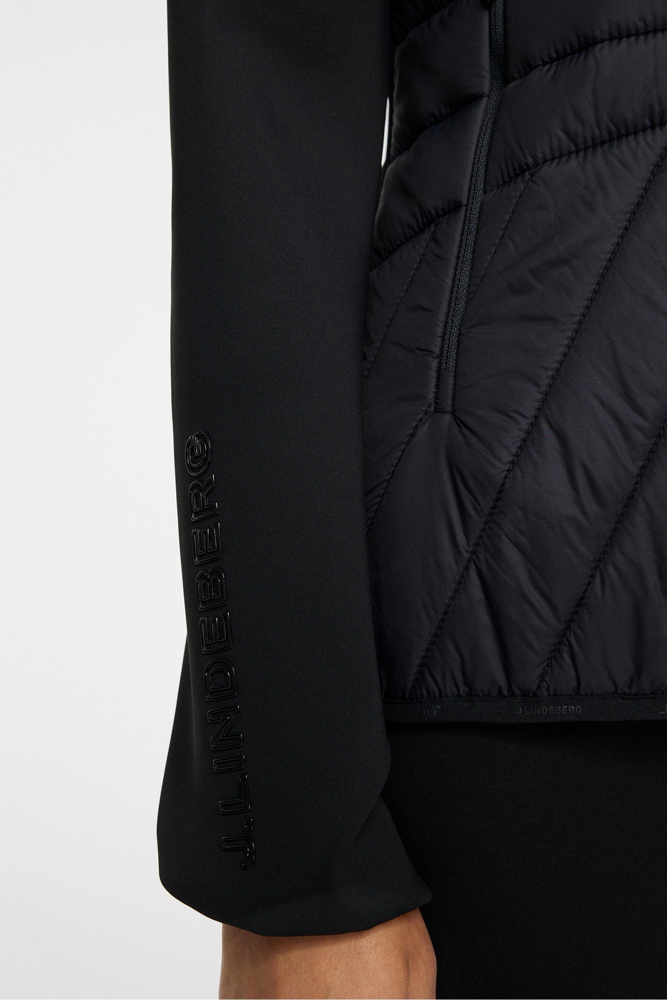 Women | Holma Quilt Hybrid Jacket | Black