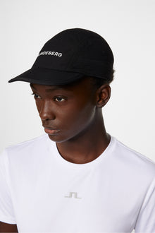 Women | Iga Cap | Black