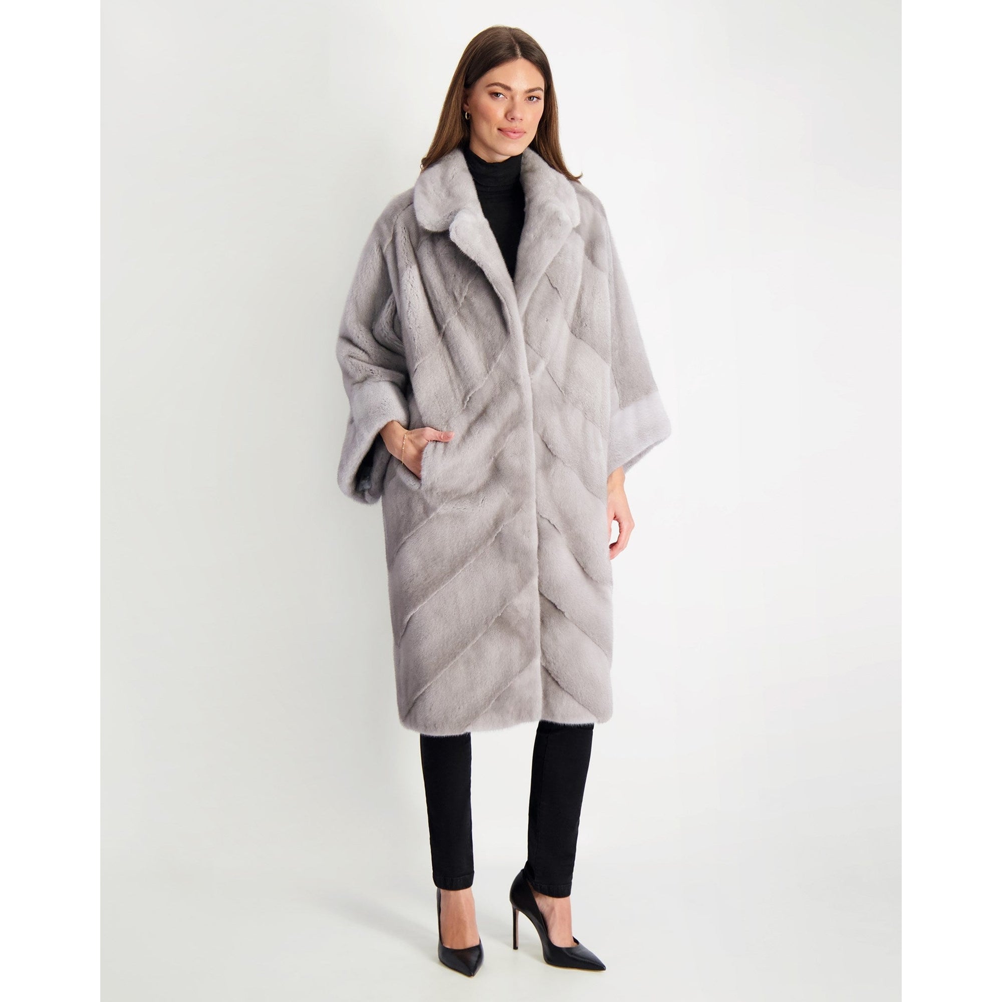 Women | Mink Short Coat | Sapphire