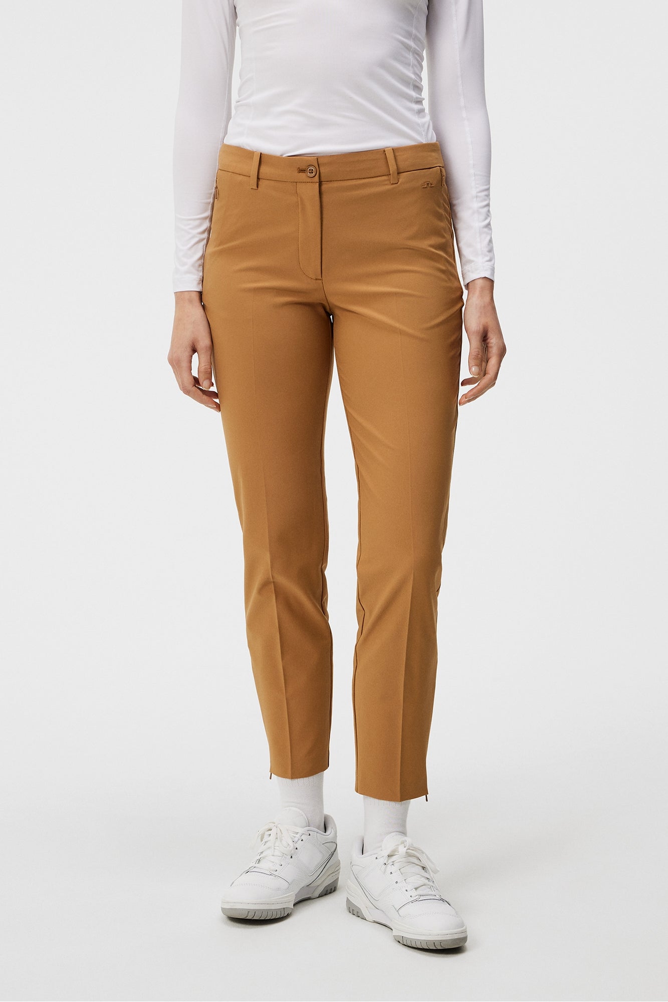 Women | Pia Pant | Chipmunk