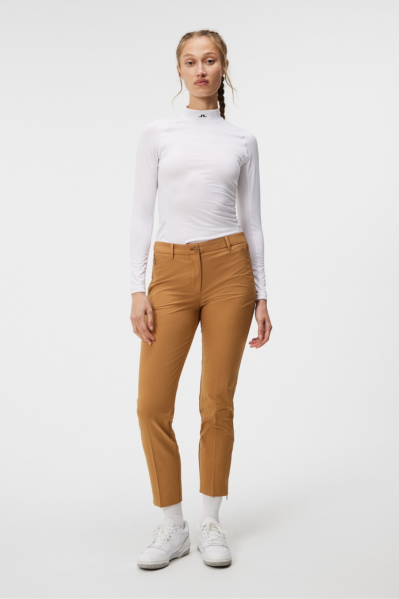 Women | Pia Pant | Chipmunk