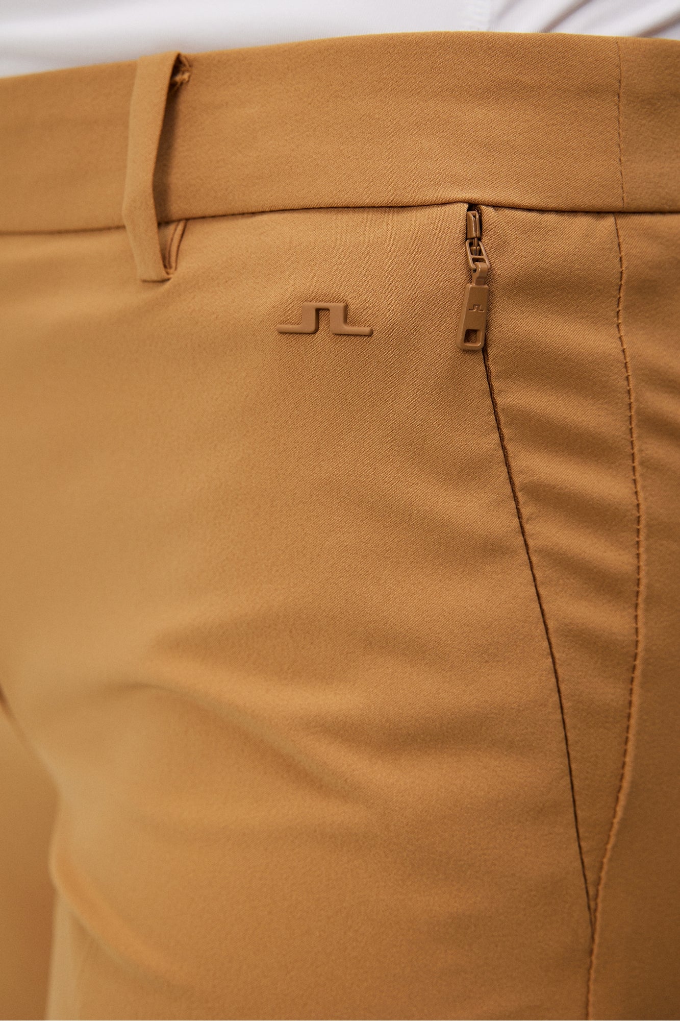 Women | Pia Pant | Chipmunk