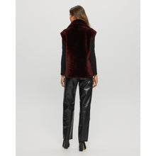 Women | Shearling Lamb Zip Vest | Burgundy