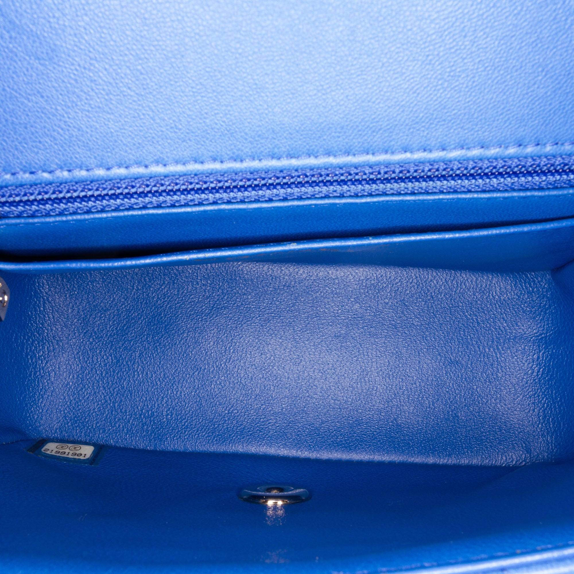 Chanel | Pre-Owned Mini Square Classic Lambskin Single Flap | Blue