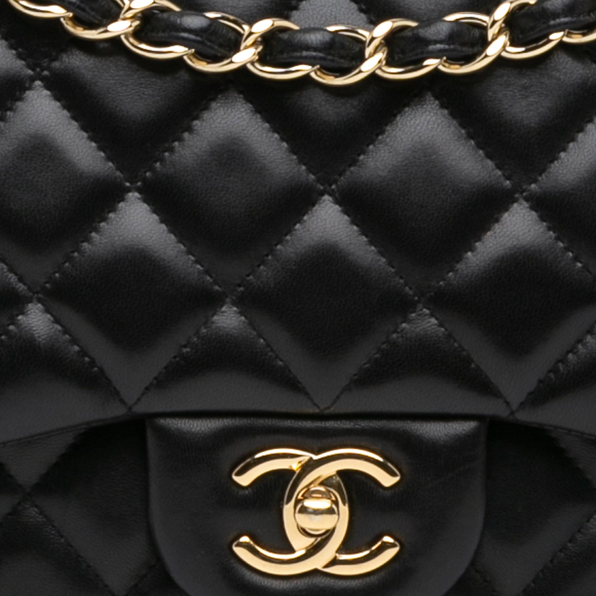 Chanel | Pre-Owned Jumbo Classic Lambskin Double Flap | Black