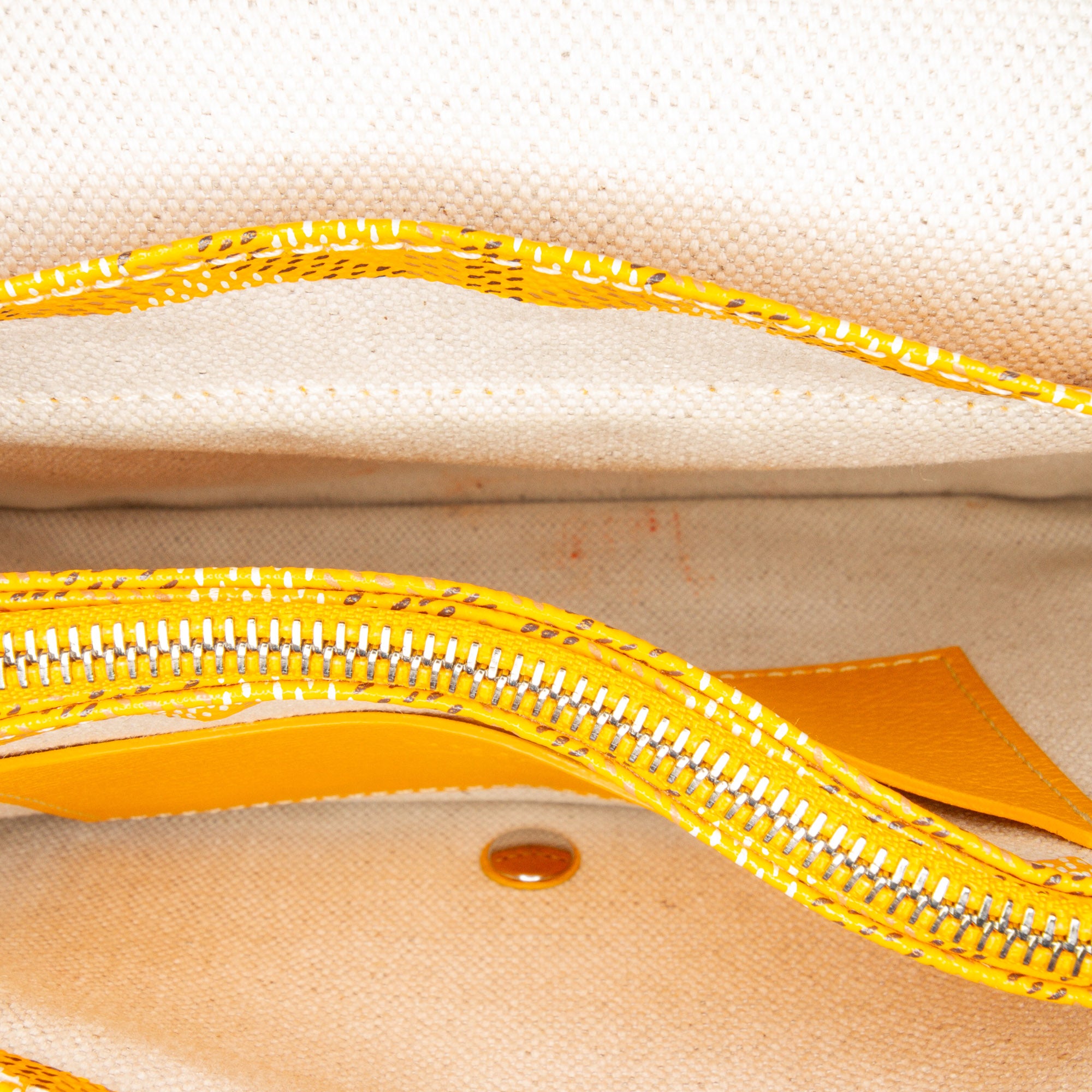 Goyard | Pre-Owned Goyardine Plumet Pocket Wallet | Yellow