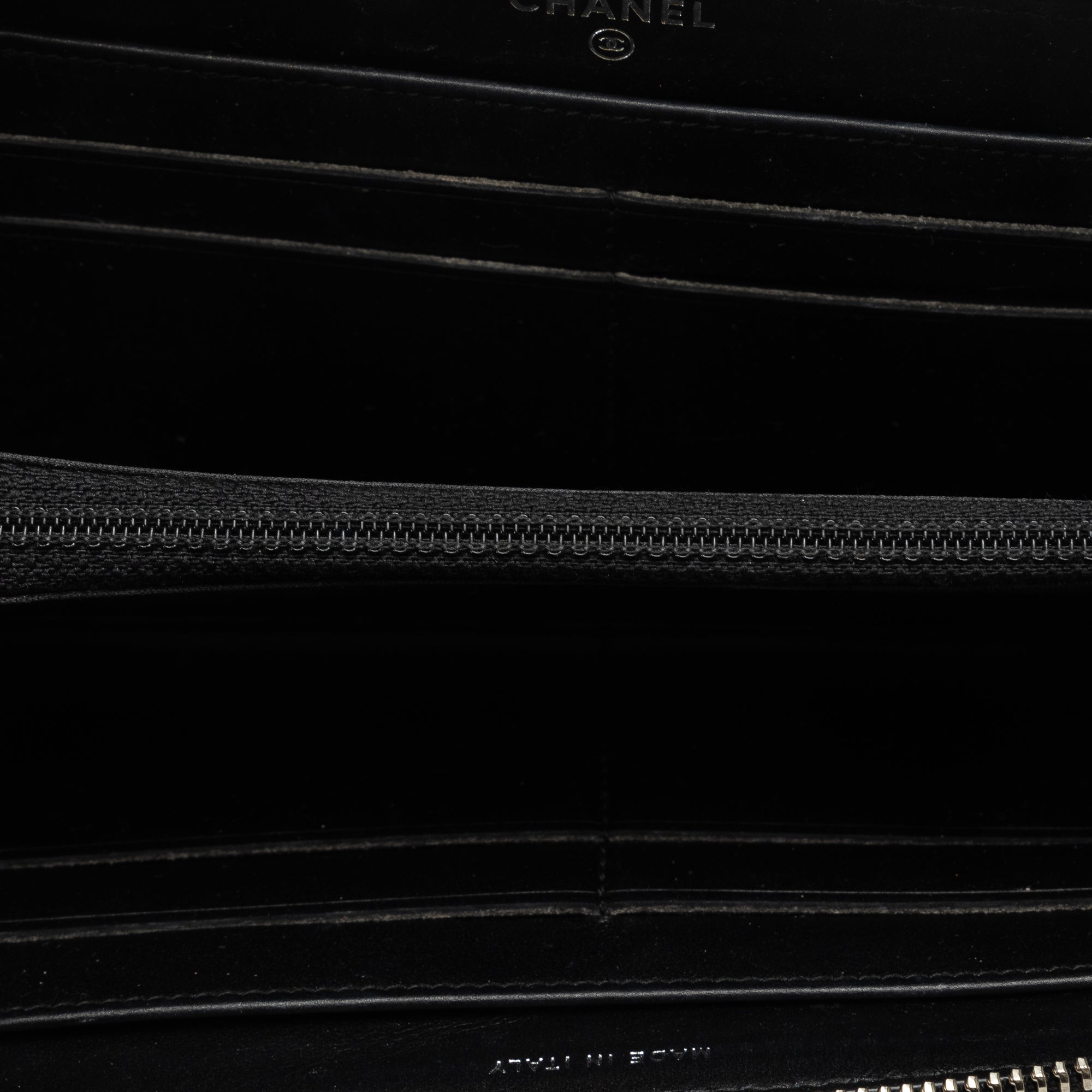 Chanel | Pre-Owned Tweed Deauville Continental Wallet | Gray