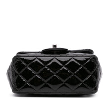 Chanel | Pre-Owned Mini Square Classic Patent Single Flap - V | Black