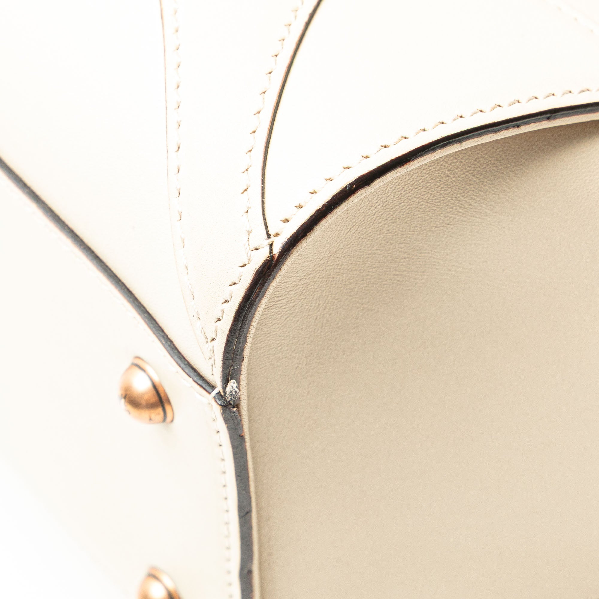 Gucci | Pre-Owned Calfskin and GG Canvas Nailhead Tote | White/Ivory