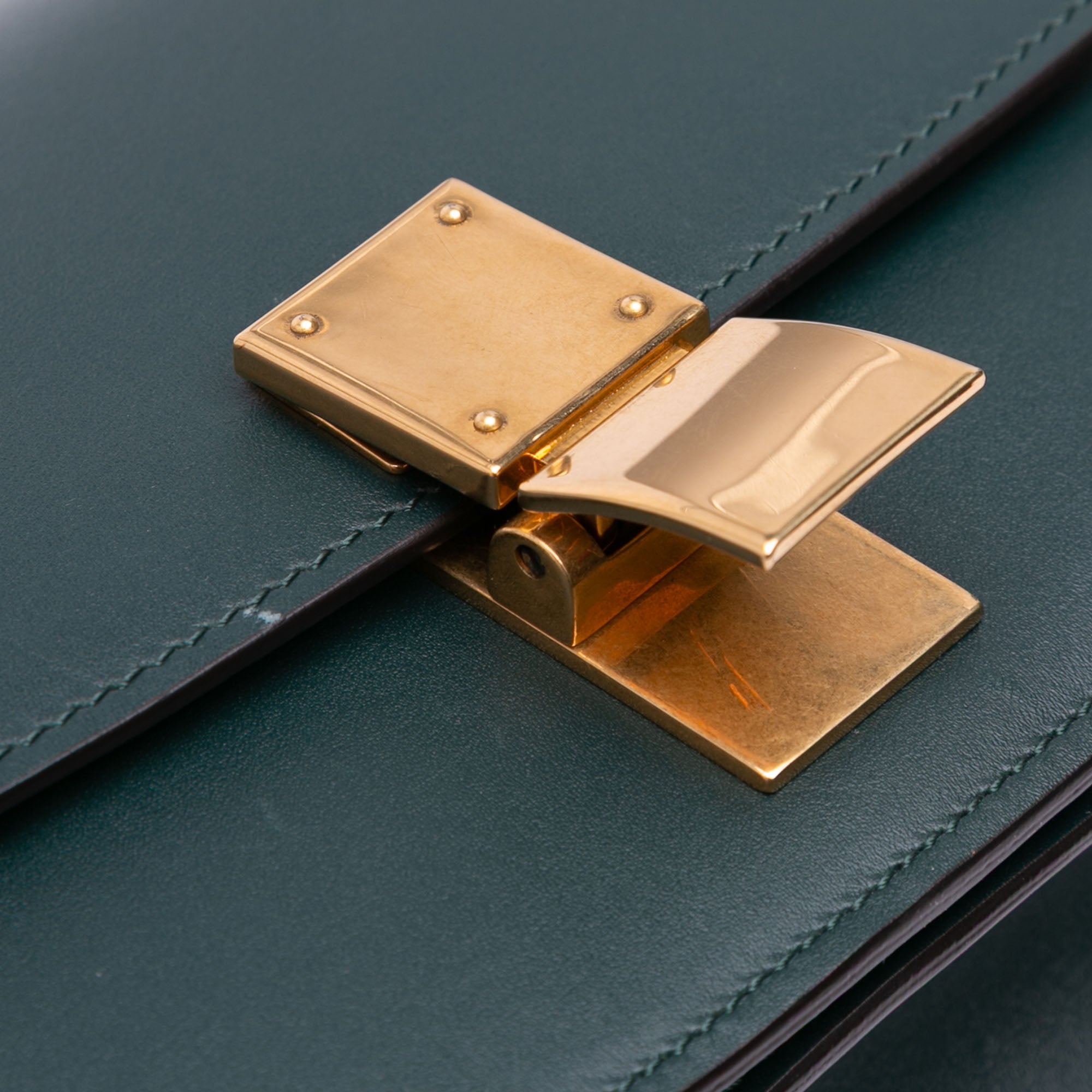 Celine | Pre-Owned Small Calfskin Classic Box | Green/Dark Green